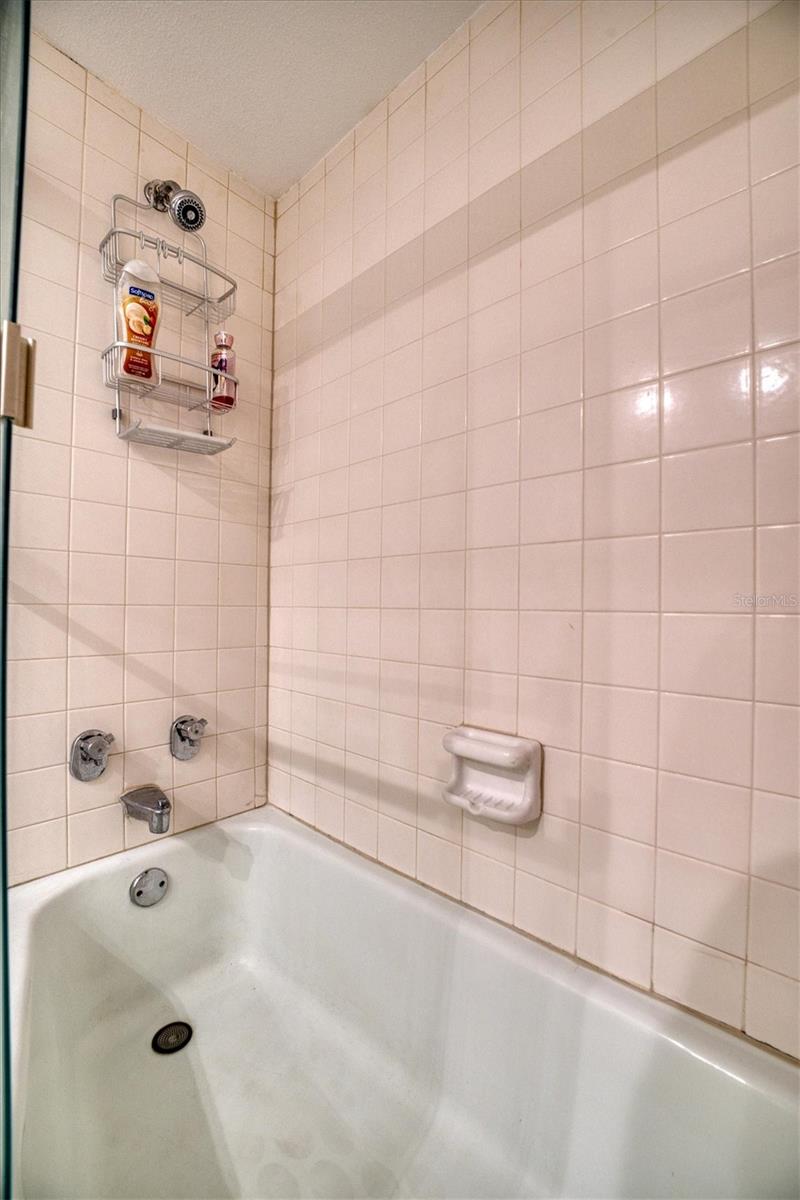 Listing photo id 22 for 1430 Gulf Boulevard 201