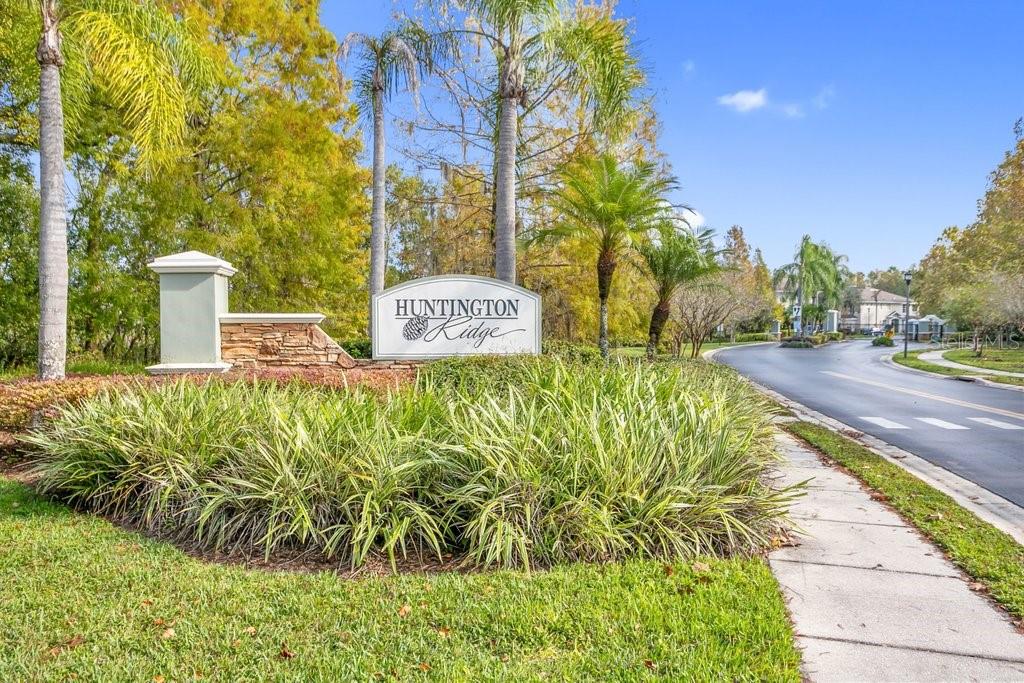 Image 4 of 34 For 2050 Park Crescent Drive