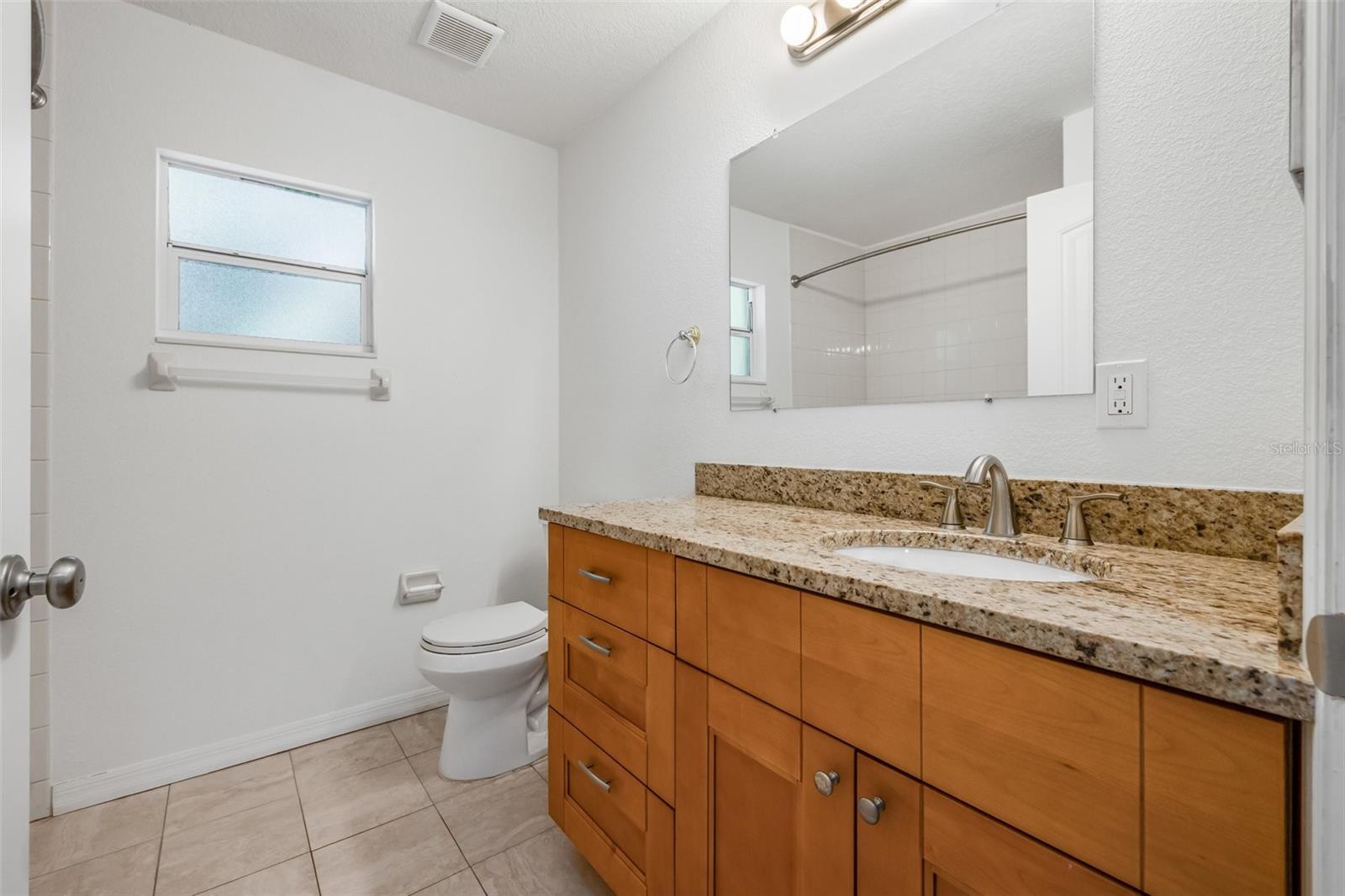 Image 20 of 32 For 718 30th Avenue N