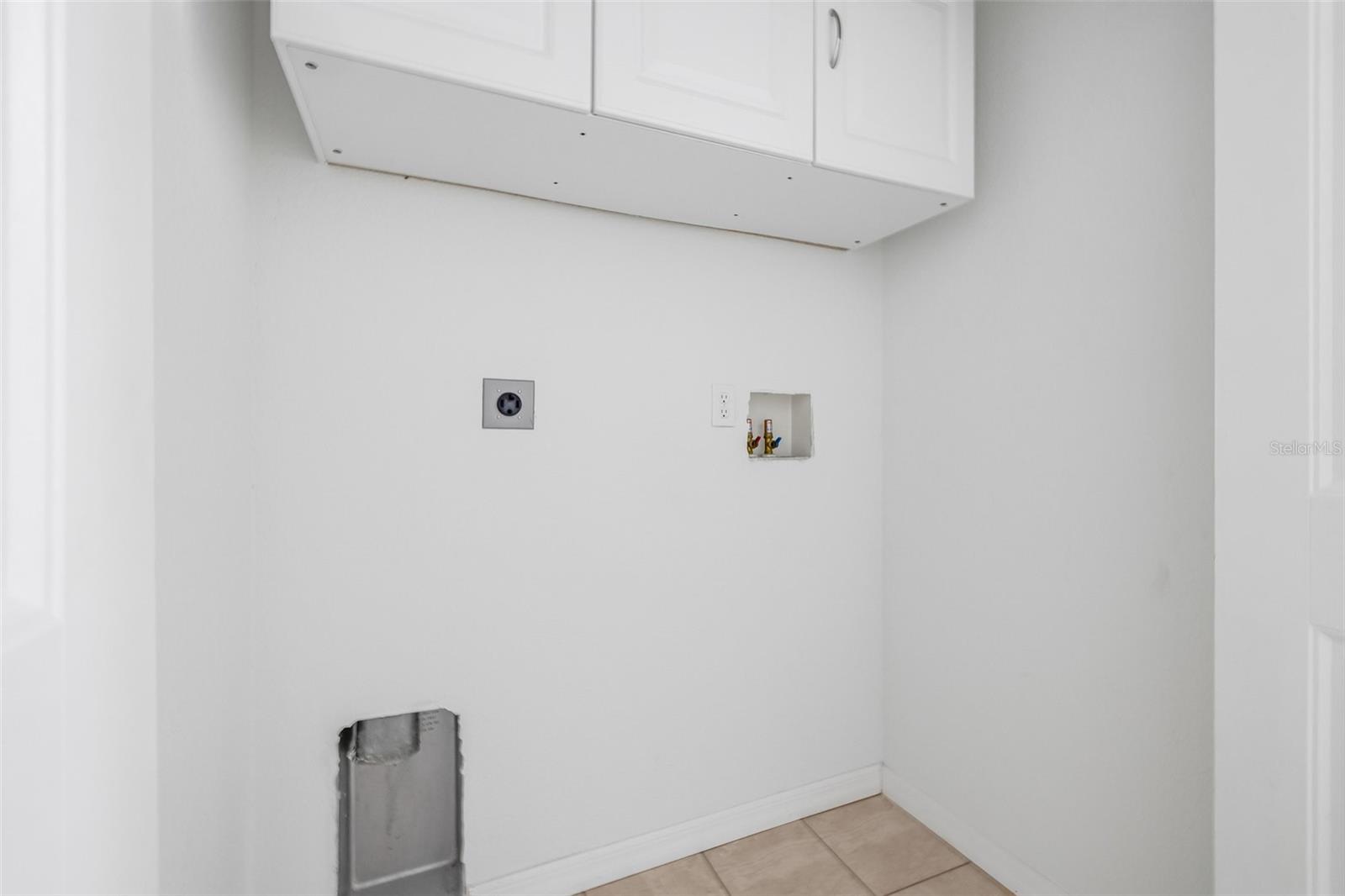 Image 27 of 32 For 718 30th Avenue N