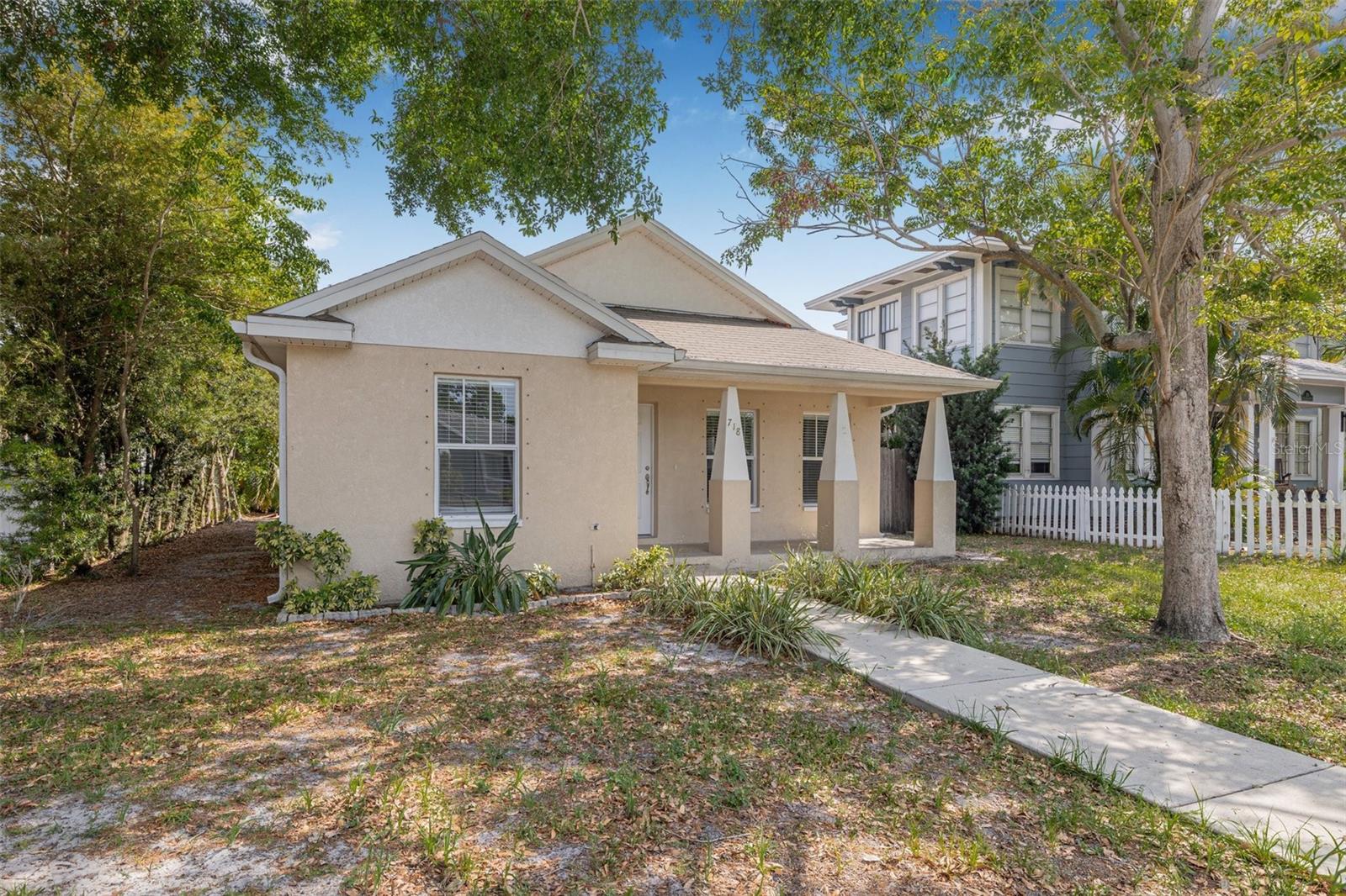 Image 4 of 32 For 718 30th Avenue N