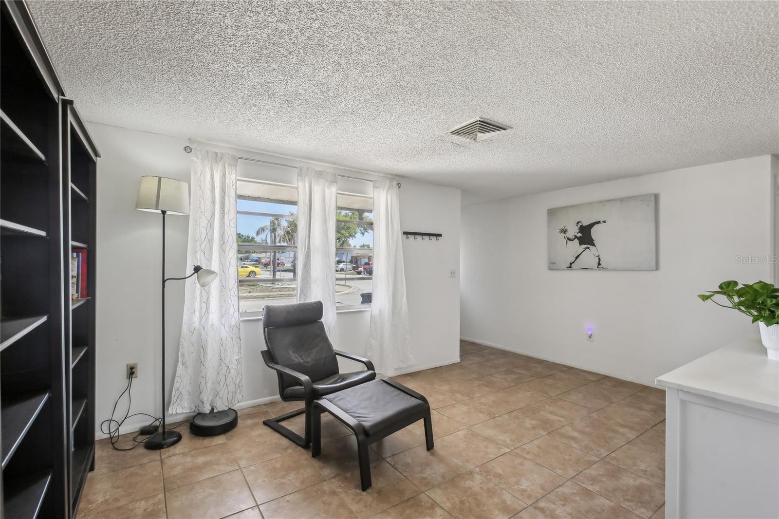 Image 11 of 20 For 6416 Lomand Avenue
