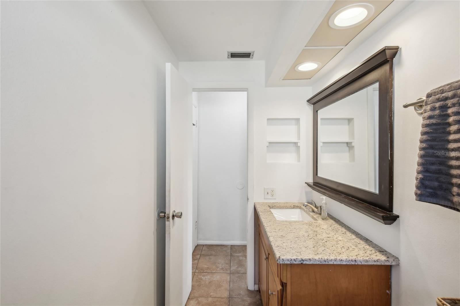Image 15 of 20 For 6416 Lomand Avenue