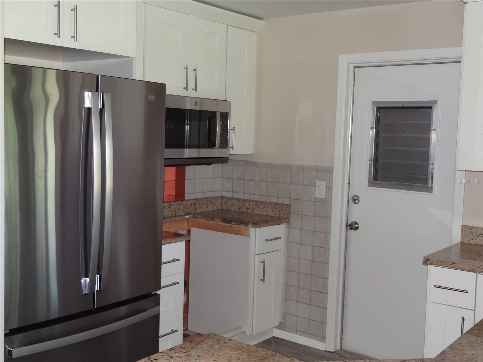 Image 10 of 36 For 9825 41st Street N 9825
