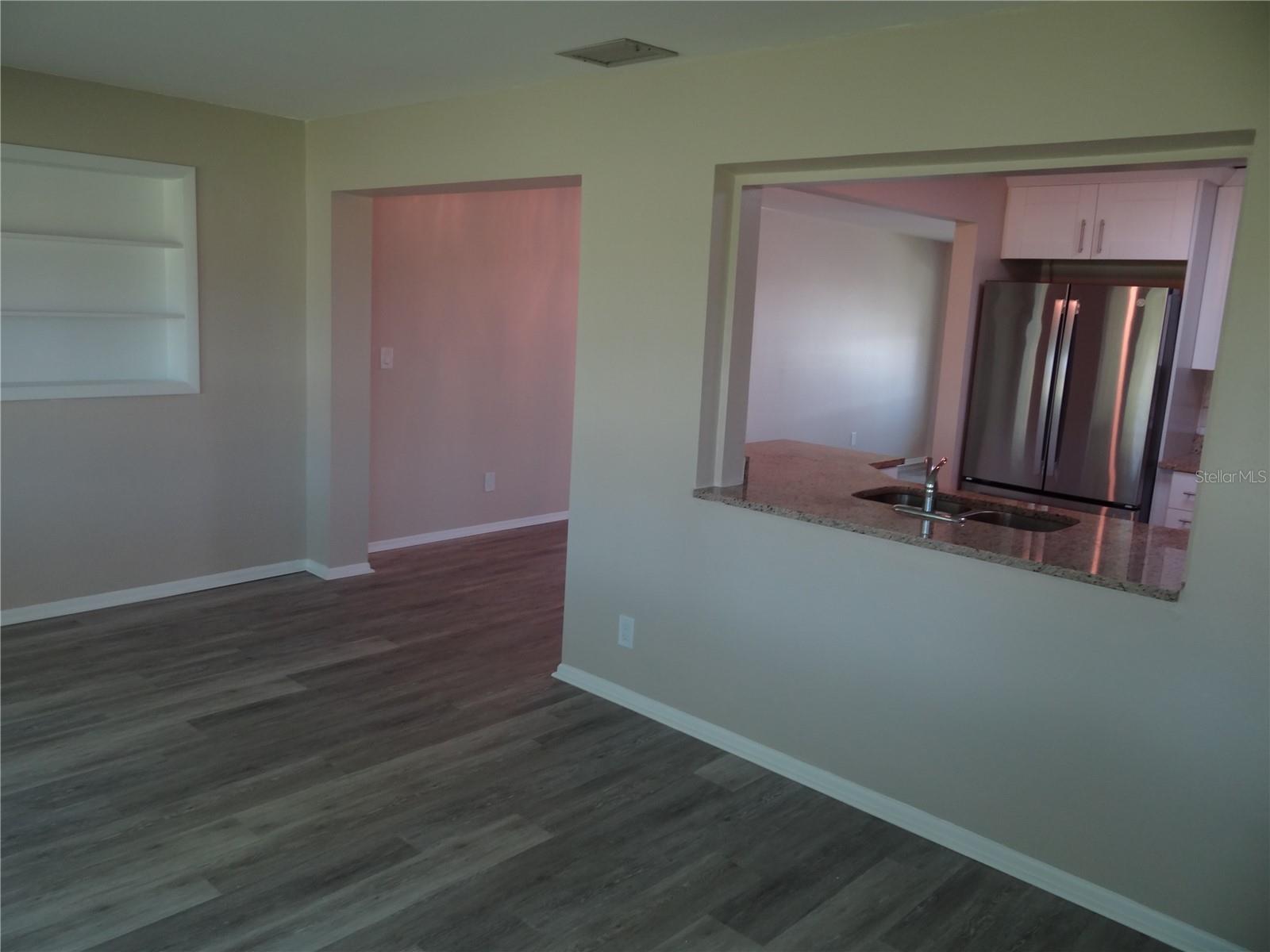 Image 13 of 36 For 9825 41st Street N 9825