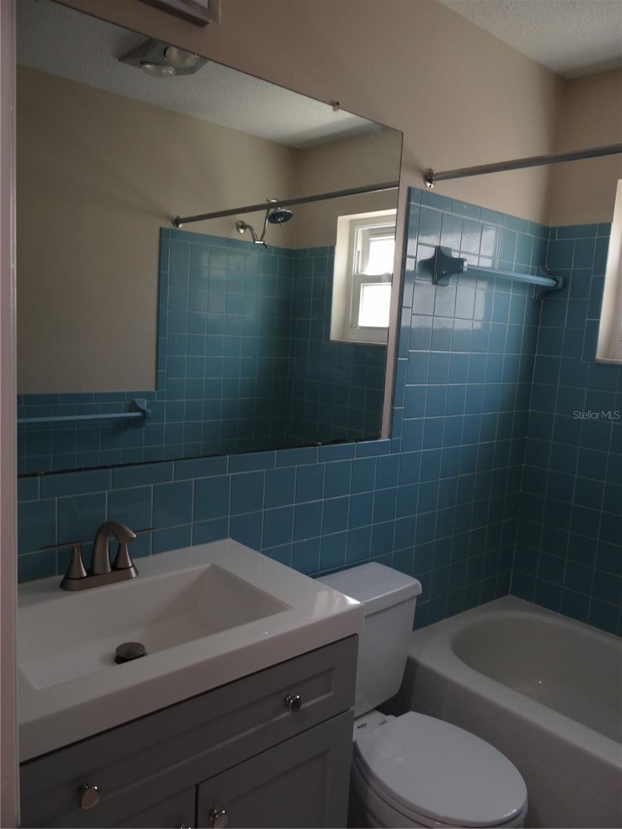 Image 19 of 36 For 9825 41st Street N 9825