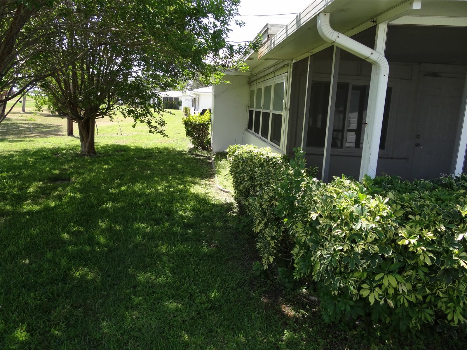 Image 25 of 36 For 9825 41st Street N 9825
