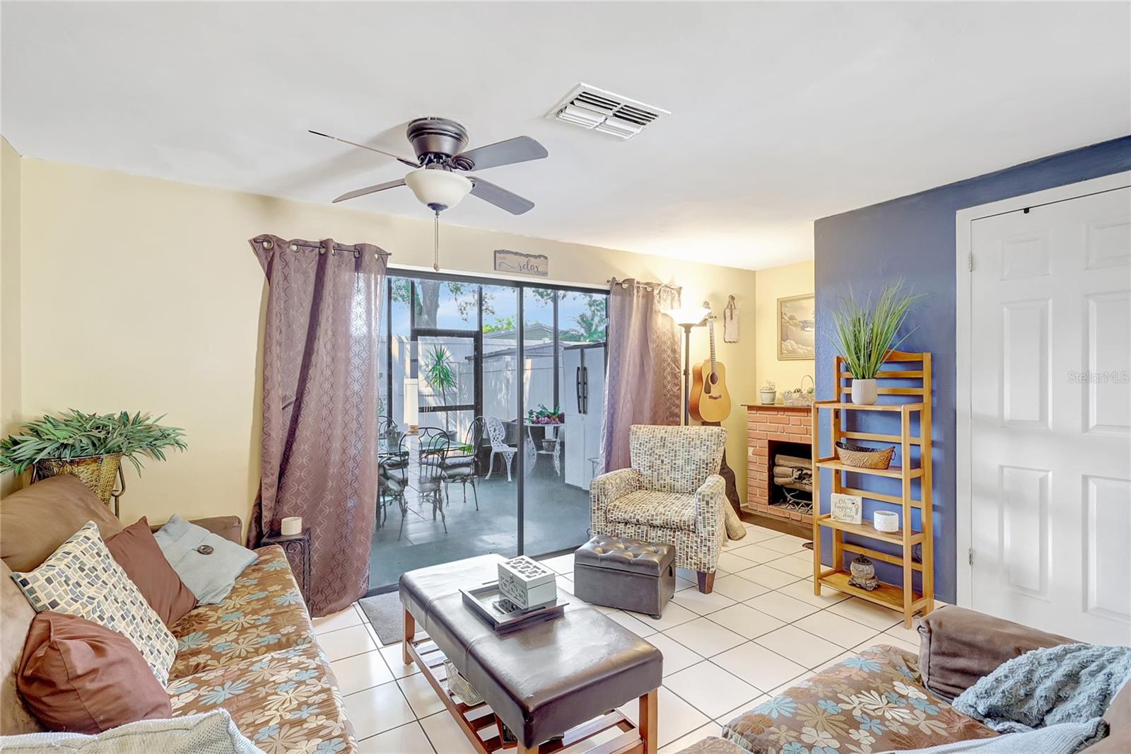 Image 16 of 31 For 2811 Pines Drive 15