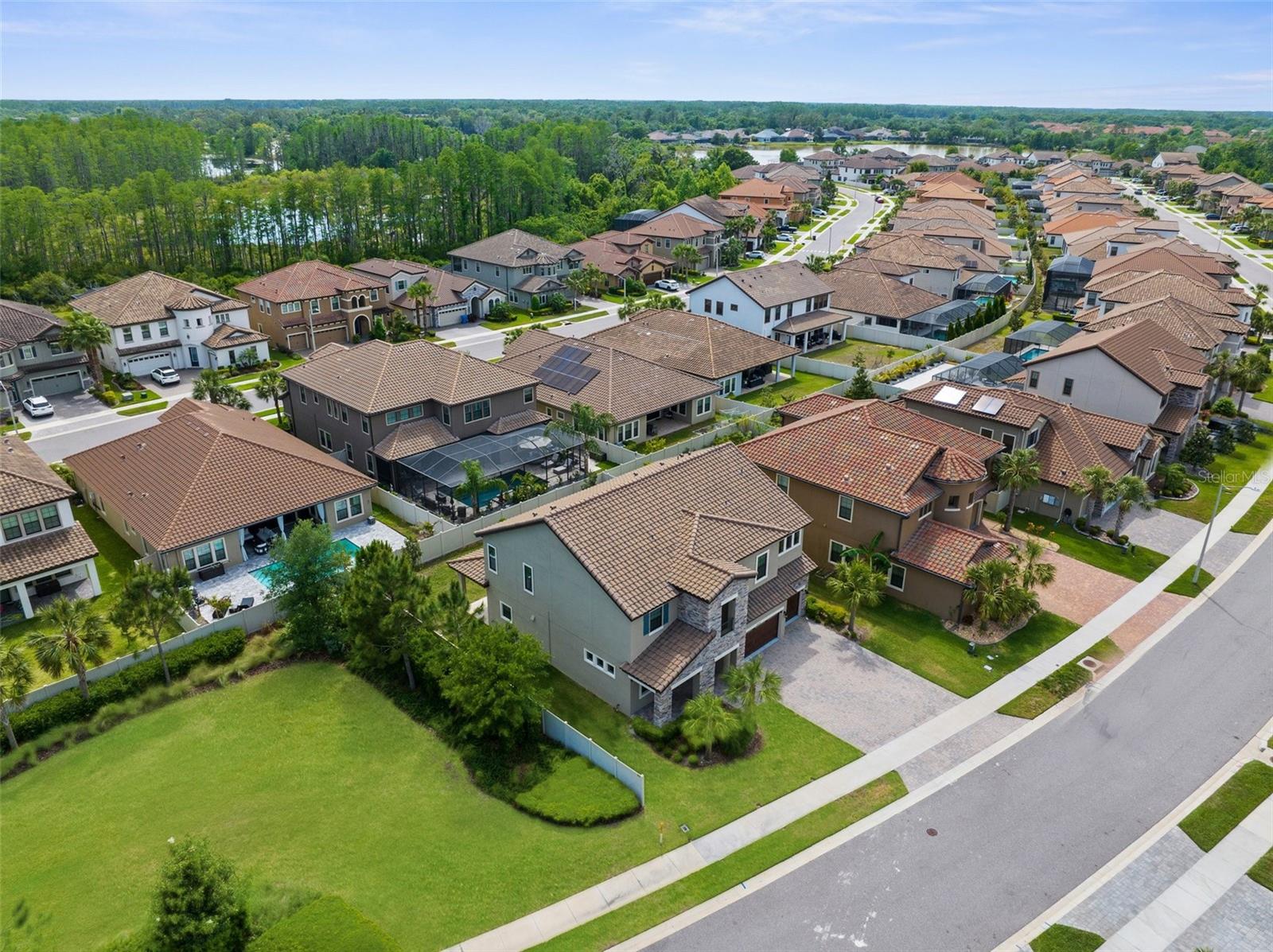 Listing photo id 60 for 21878 Amelia Rose Way