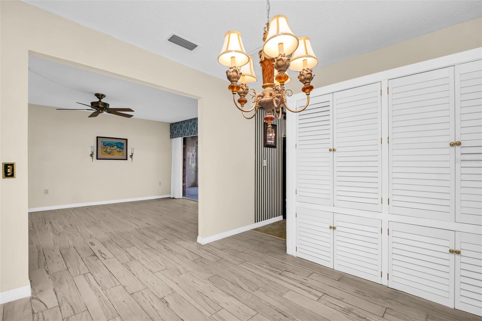Image 10 of 38 For 3815 35th Way S 102