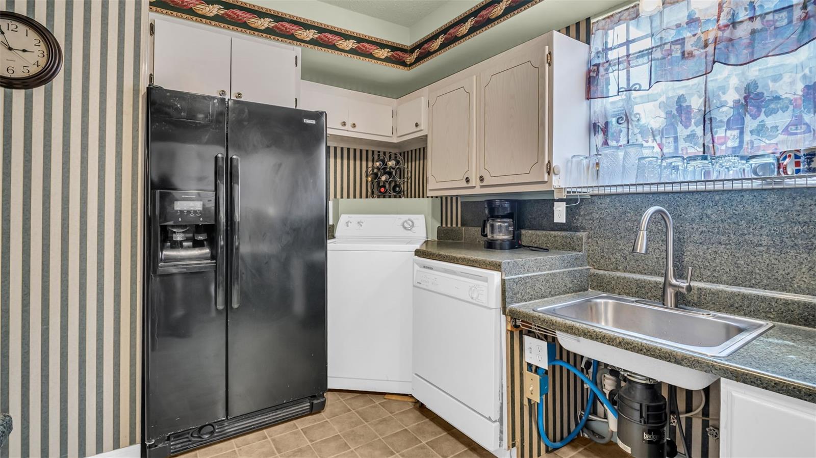 Image 12 of 38 For 3815 35th Way S 102