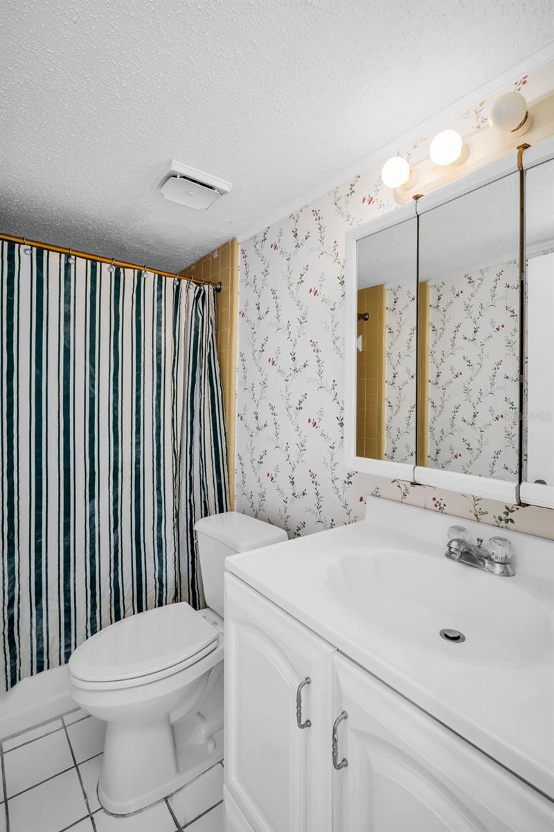 Image 20 of 38 For 3815 35th Way S 102