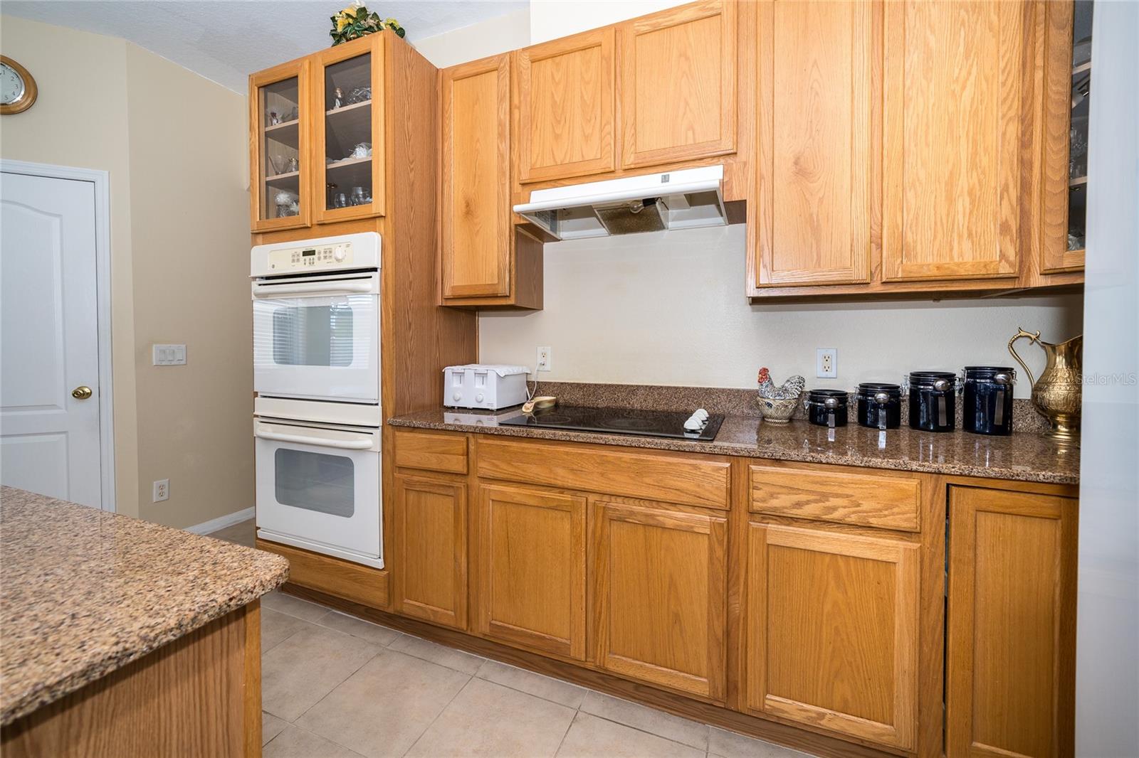 Image 16 of 42 For 30526 Annadale Drive
