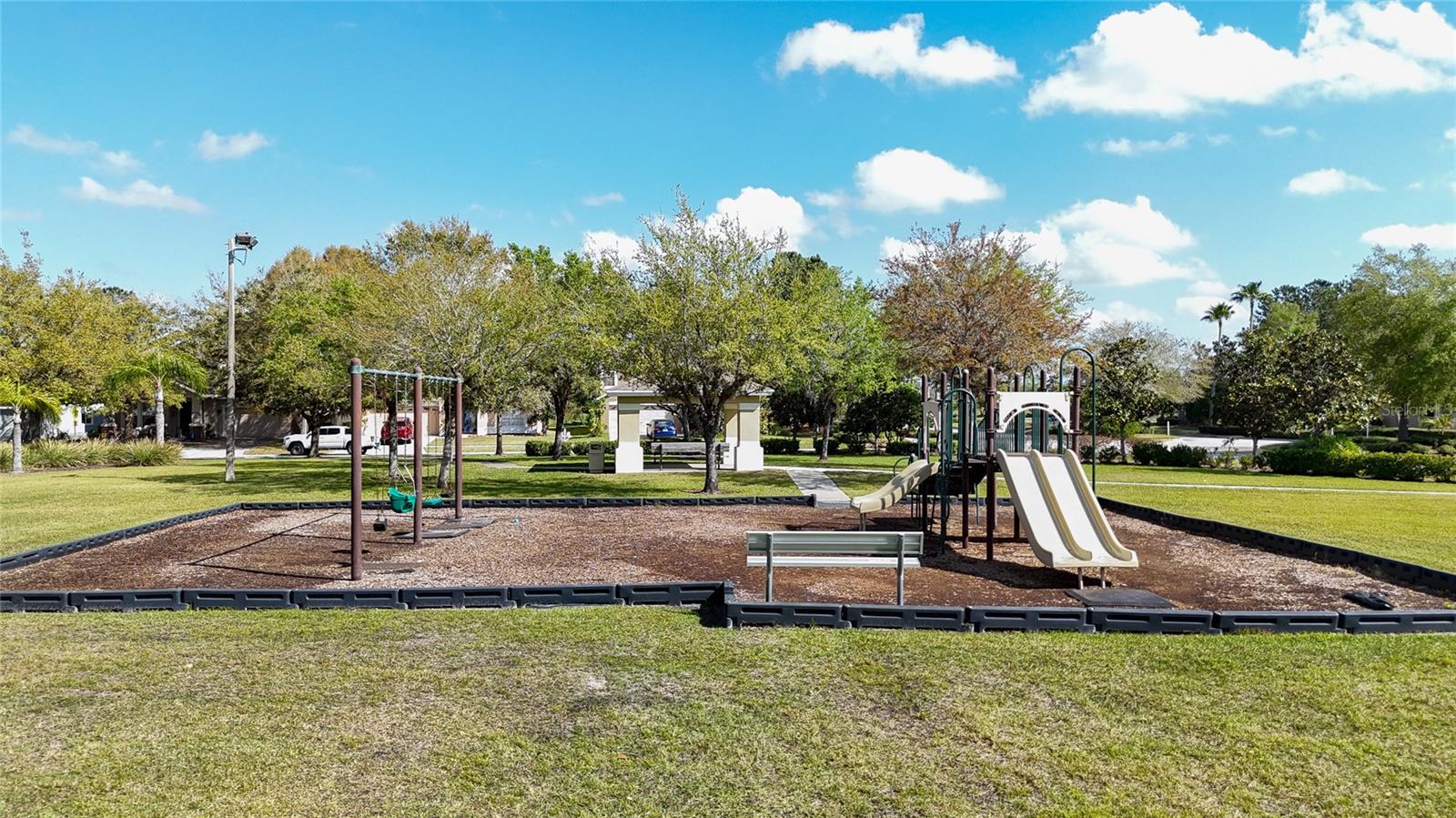 Image 40 of 42 For 30526 Annadale Drive