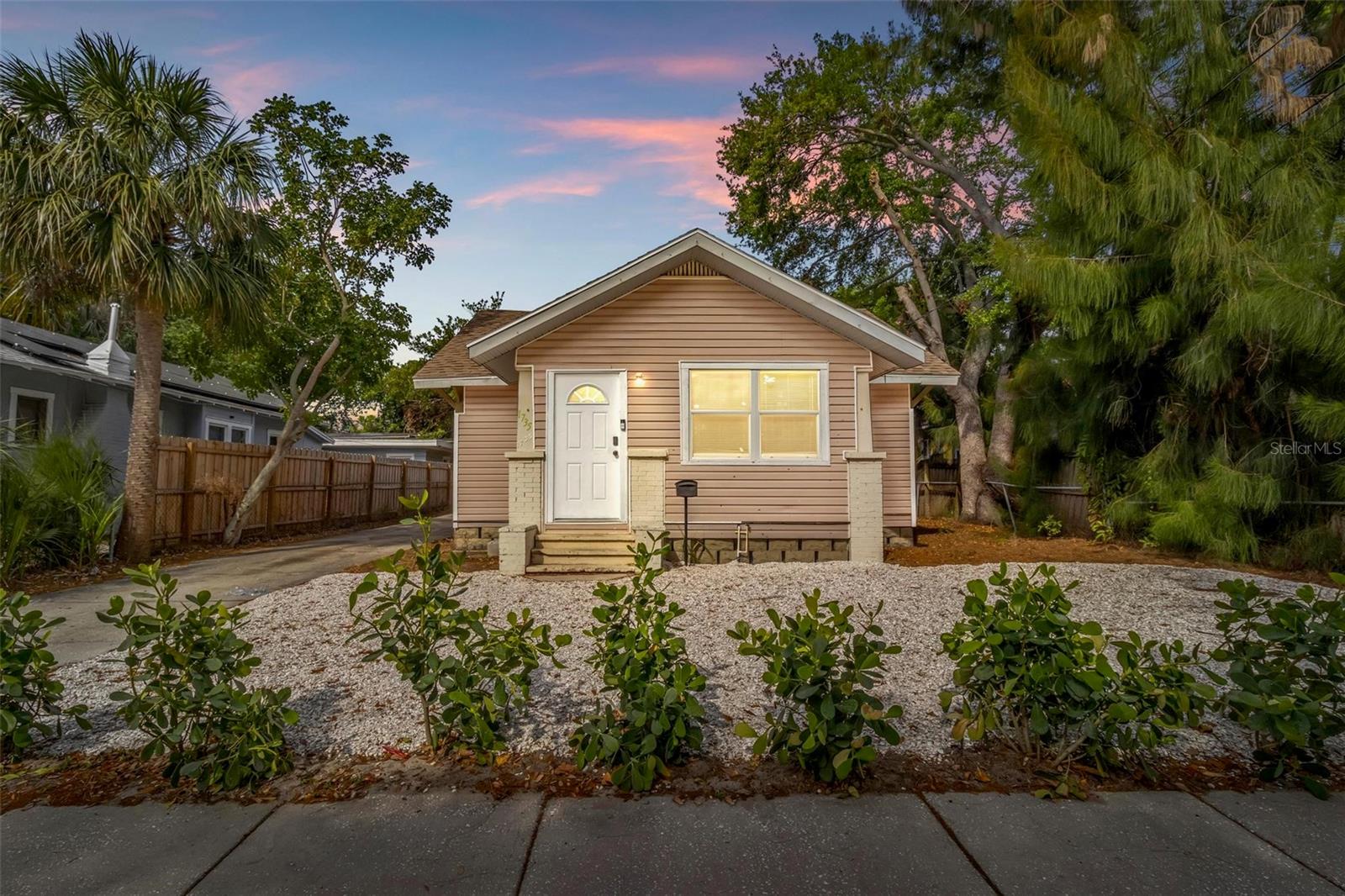 Details for 1735 Yale Street S, ST PETERSBURG, FL 33712