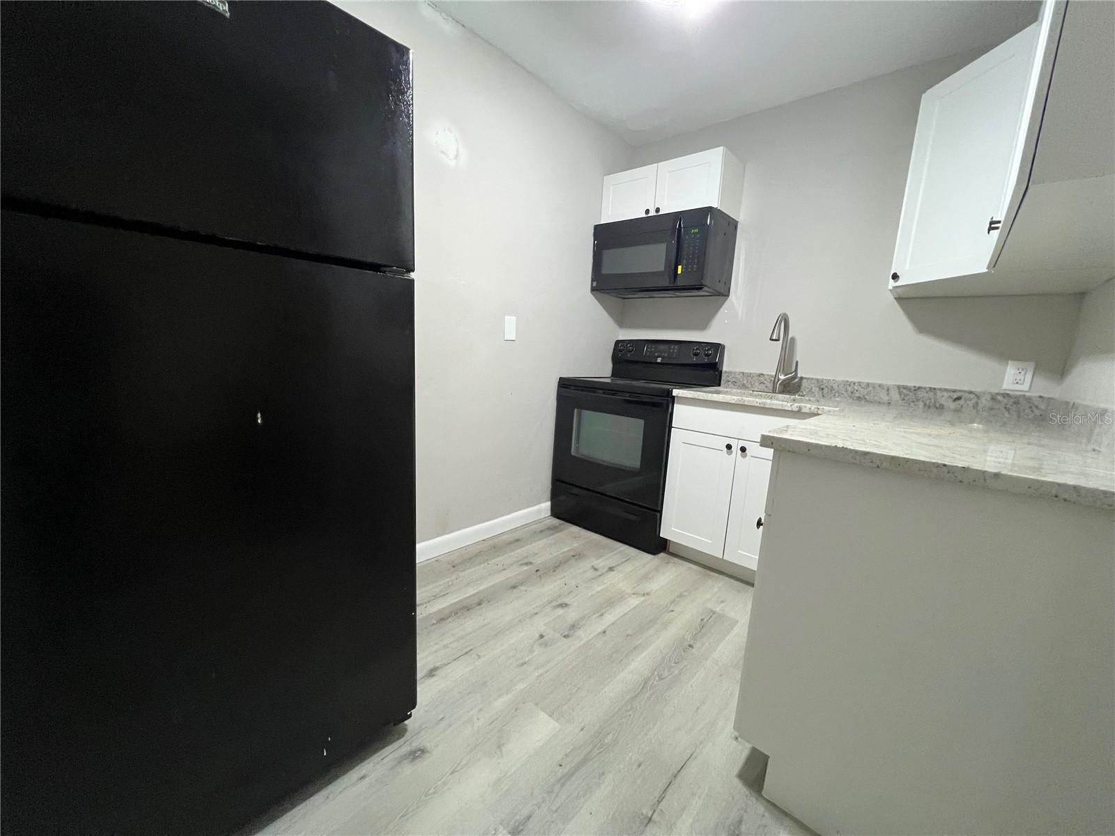 Image 2 of 8 For 808 Palm Bluff Street D