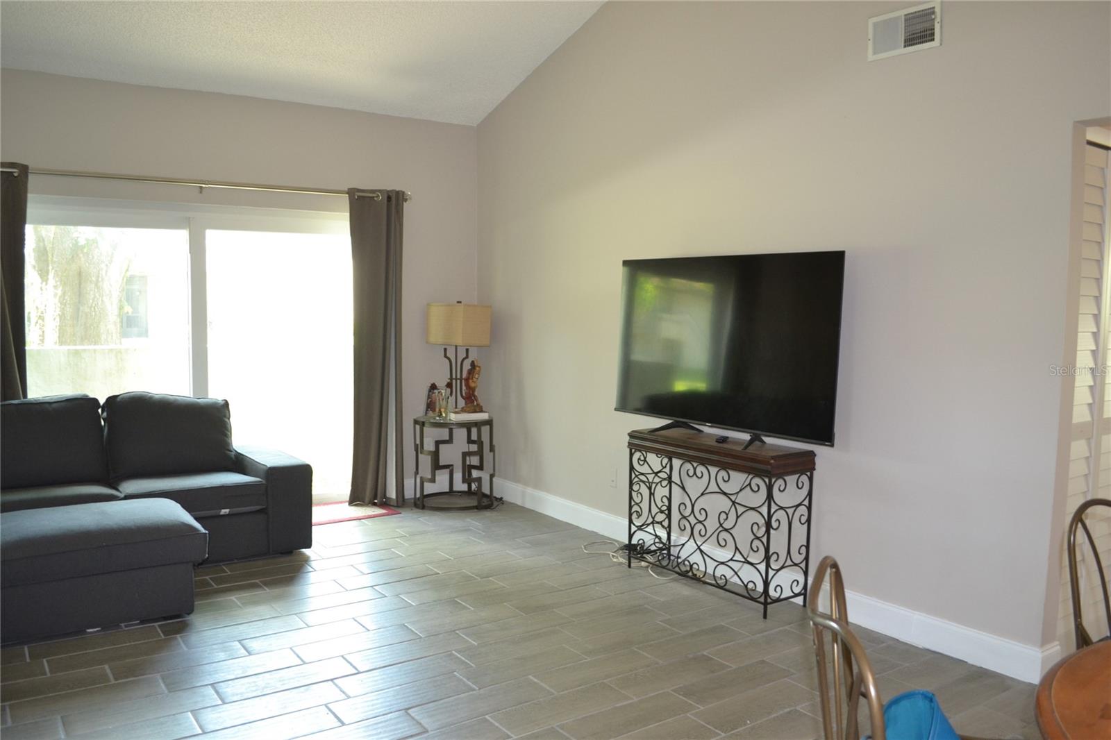 Image 5 of 11 For 2906 Lichen Lane A