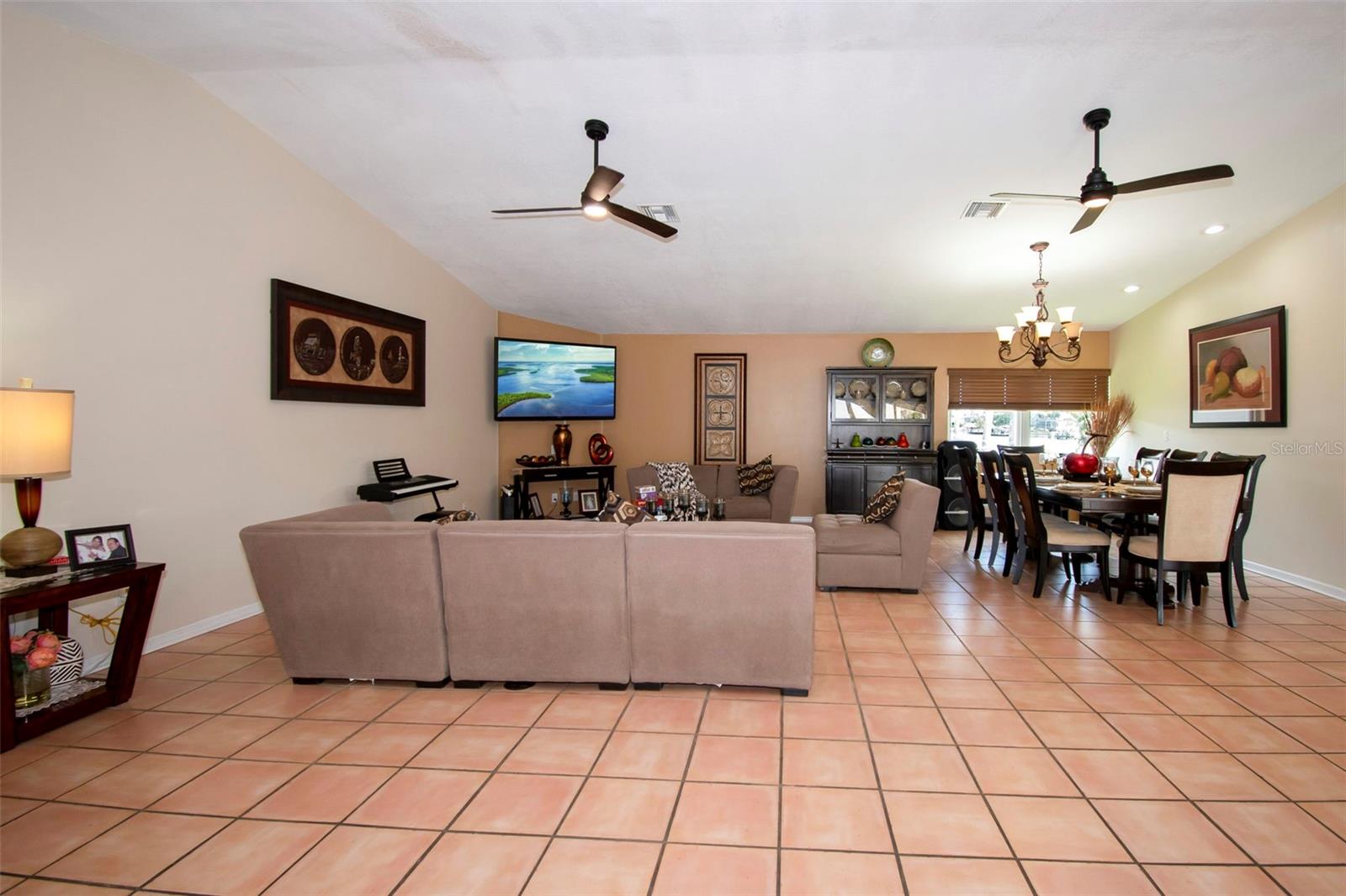 Image 7 of 62 For 3528 16 Th Place