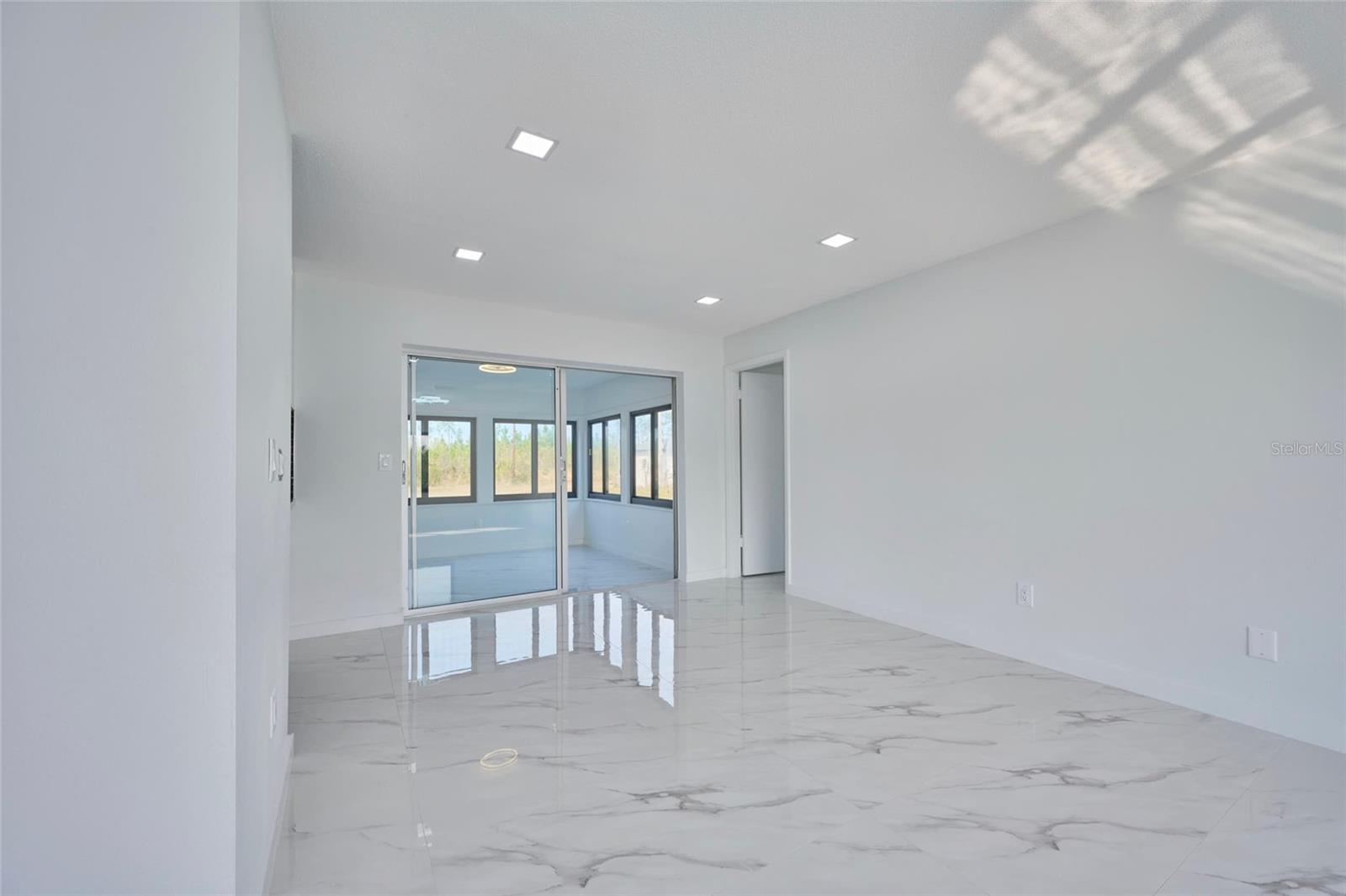 Image 11 of 27 For 2310 Laguna Drive