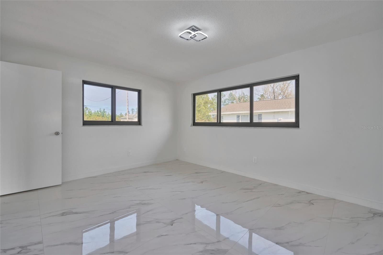 Image 15 of 27 For 2310 Laguna Drive