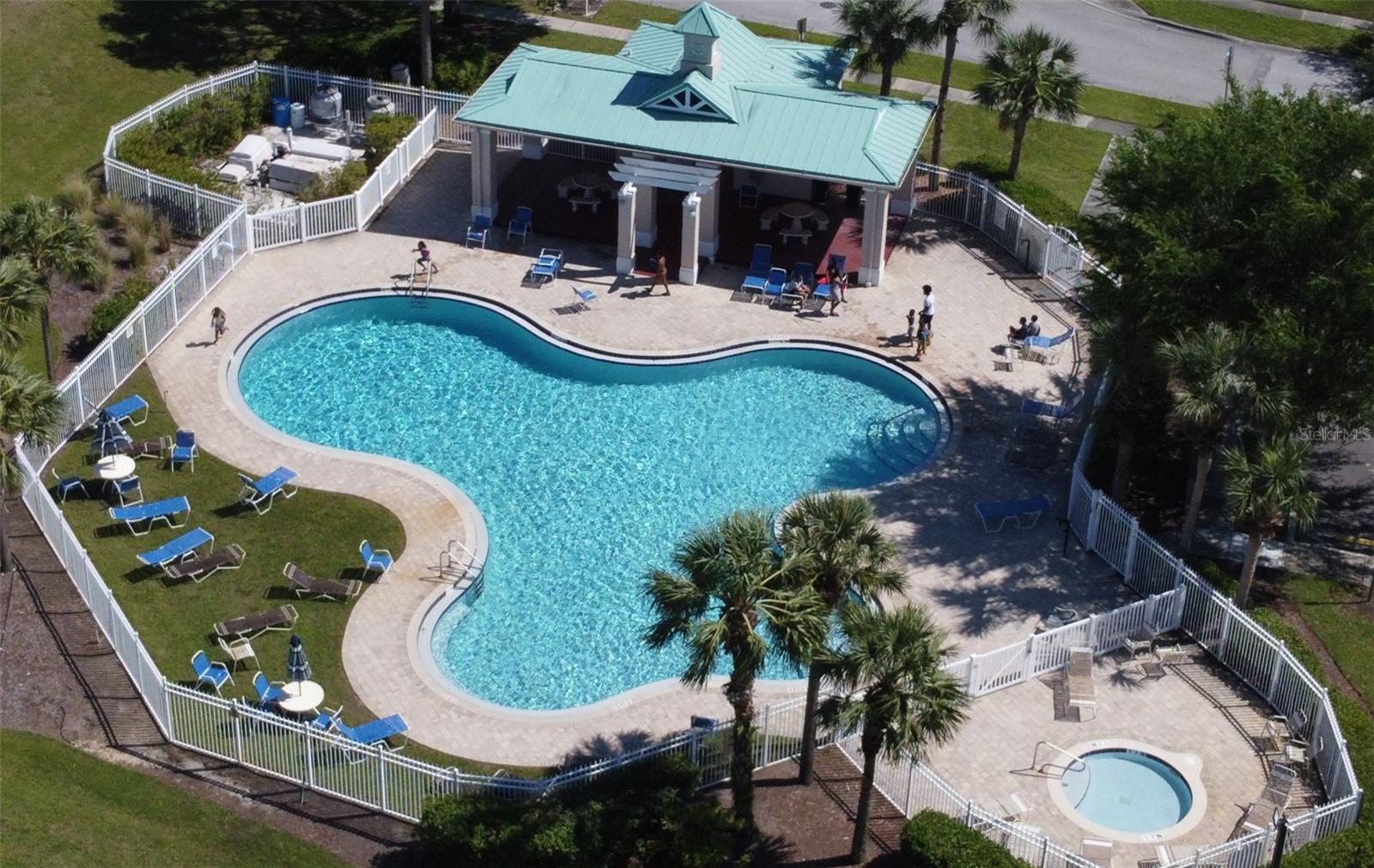 Listing photo id 17 for 302 Summer Sails Drive