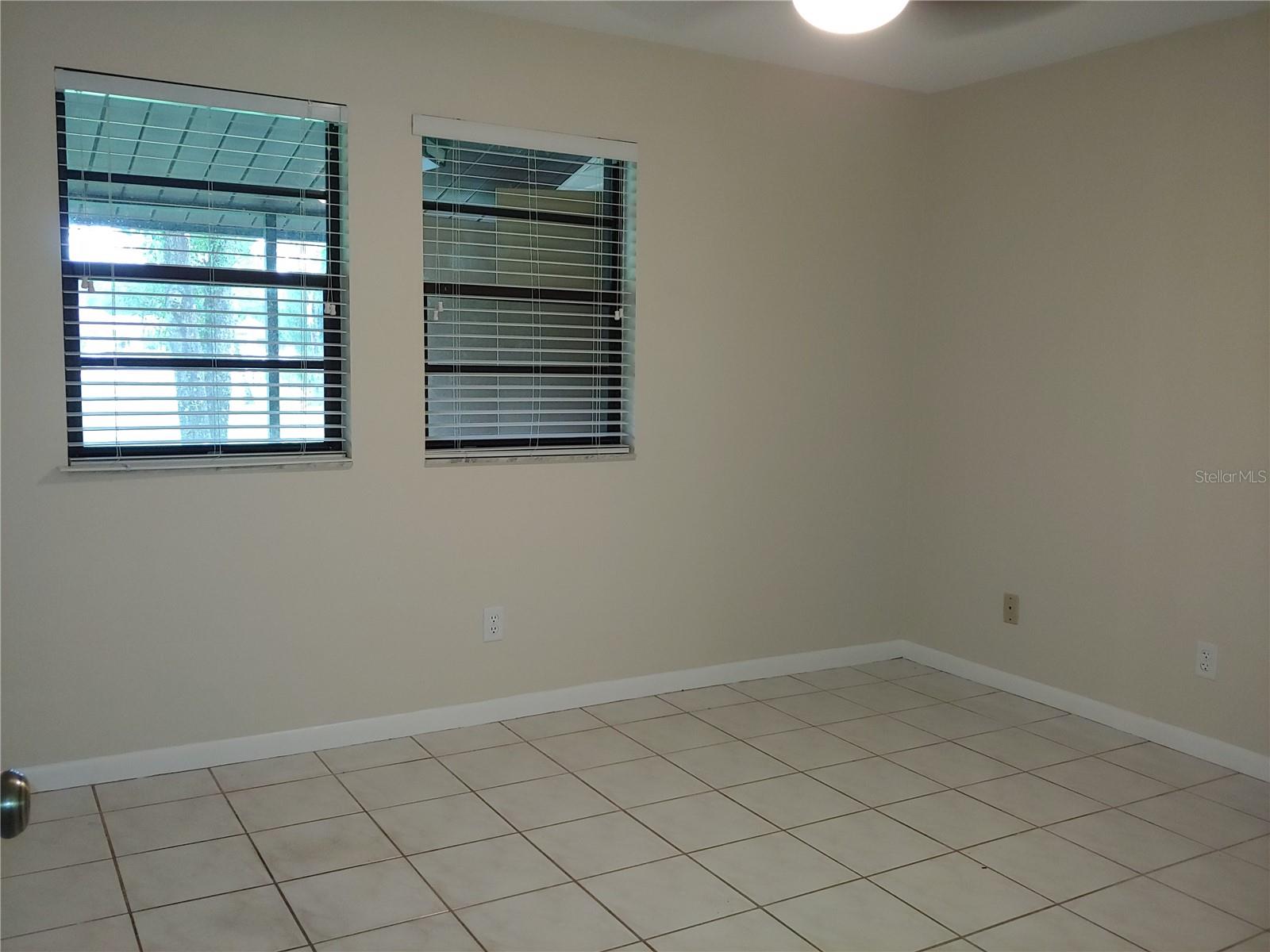 Image 15 of 28 For 1000 Tarpon Woods Boulevard 704