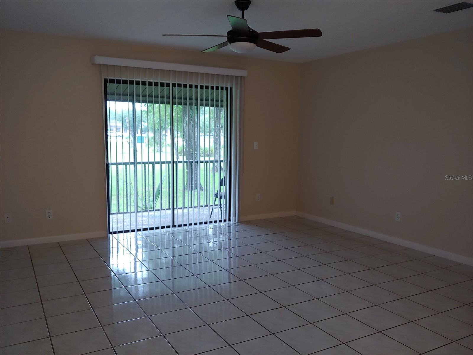 Image 2 of 28 For 1000 Tarpon Woods Boulevard 704