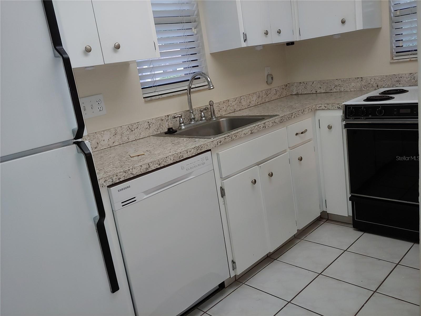 Image 8 of 28 For 1000 Tarpon Woods Boulevard 704
