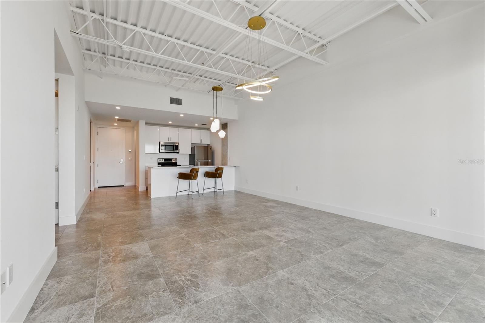 Image 12 of 17 For 332 Cocoanut Avenue 505