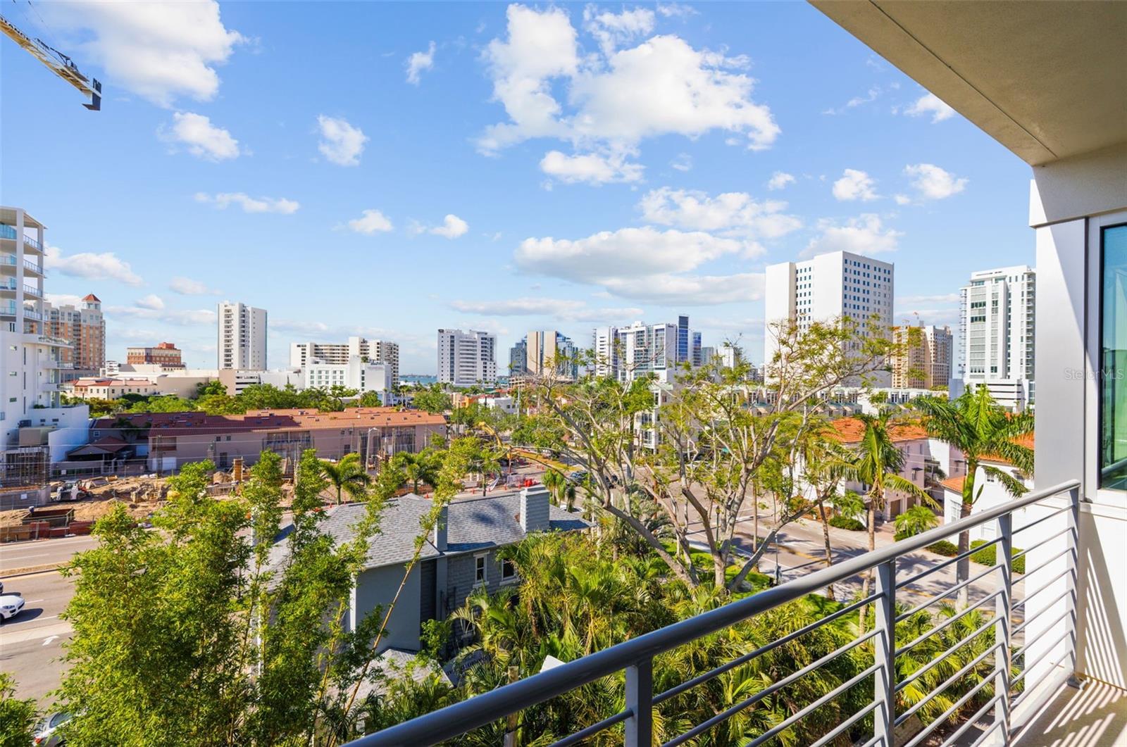 Image 15 of 17 For 332 Cocoanut Avenue 505