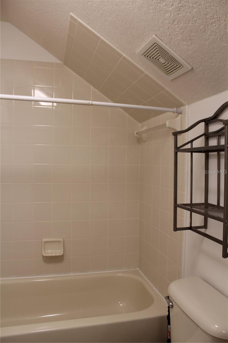 Image 15 of 17 For 1750 Horsechestnut Court