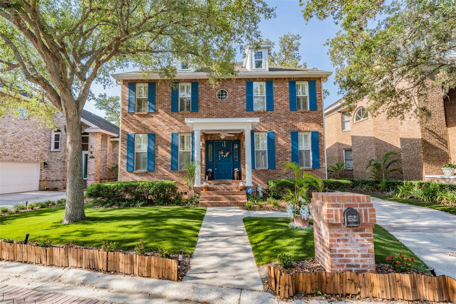 Listing photo id 0 for 2704 Chambray Lane