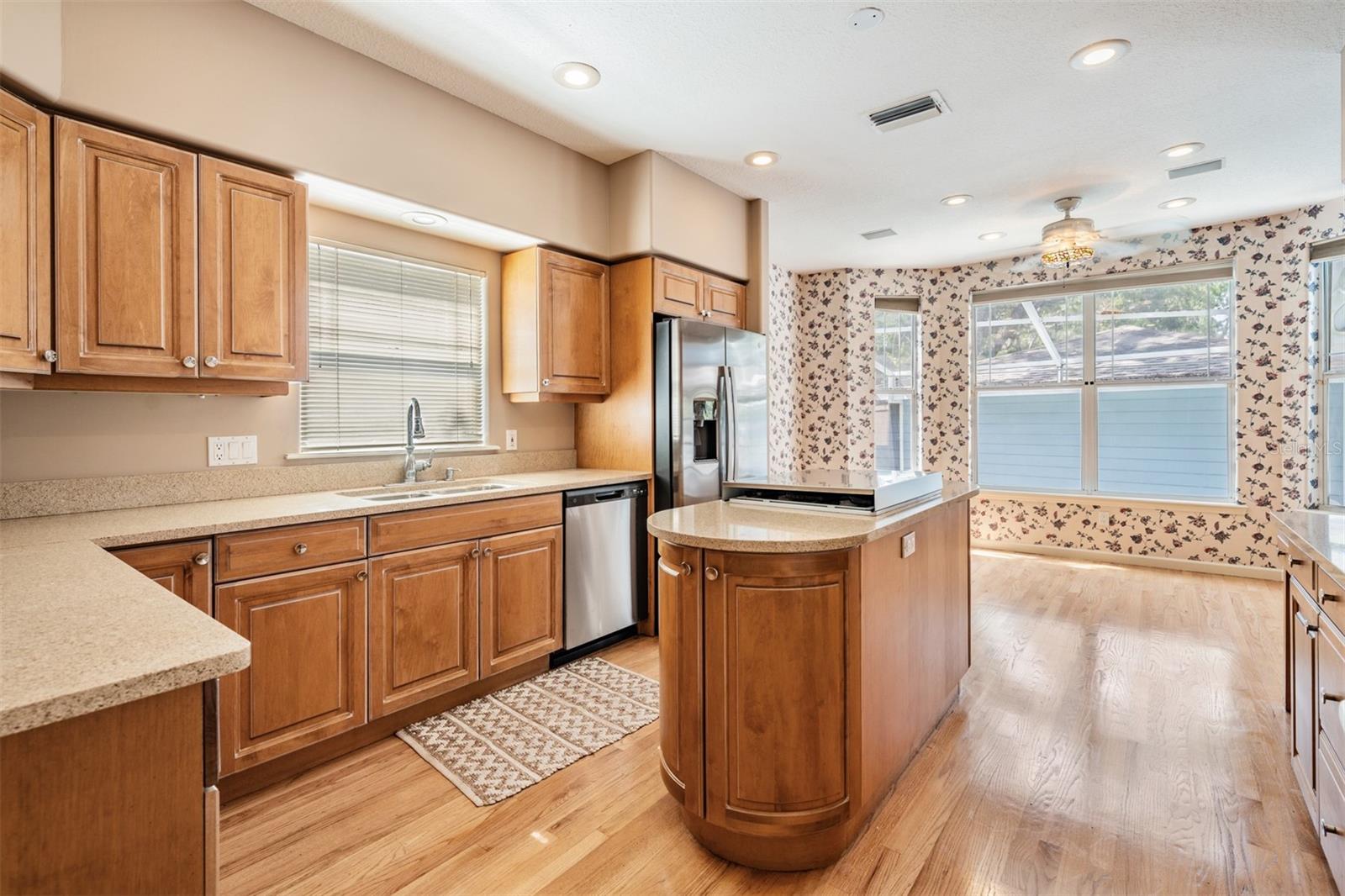 Listing photo id 1 for 2704 Chambray Lane