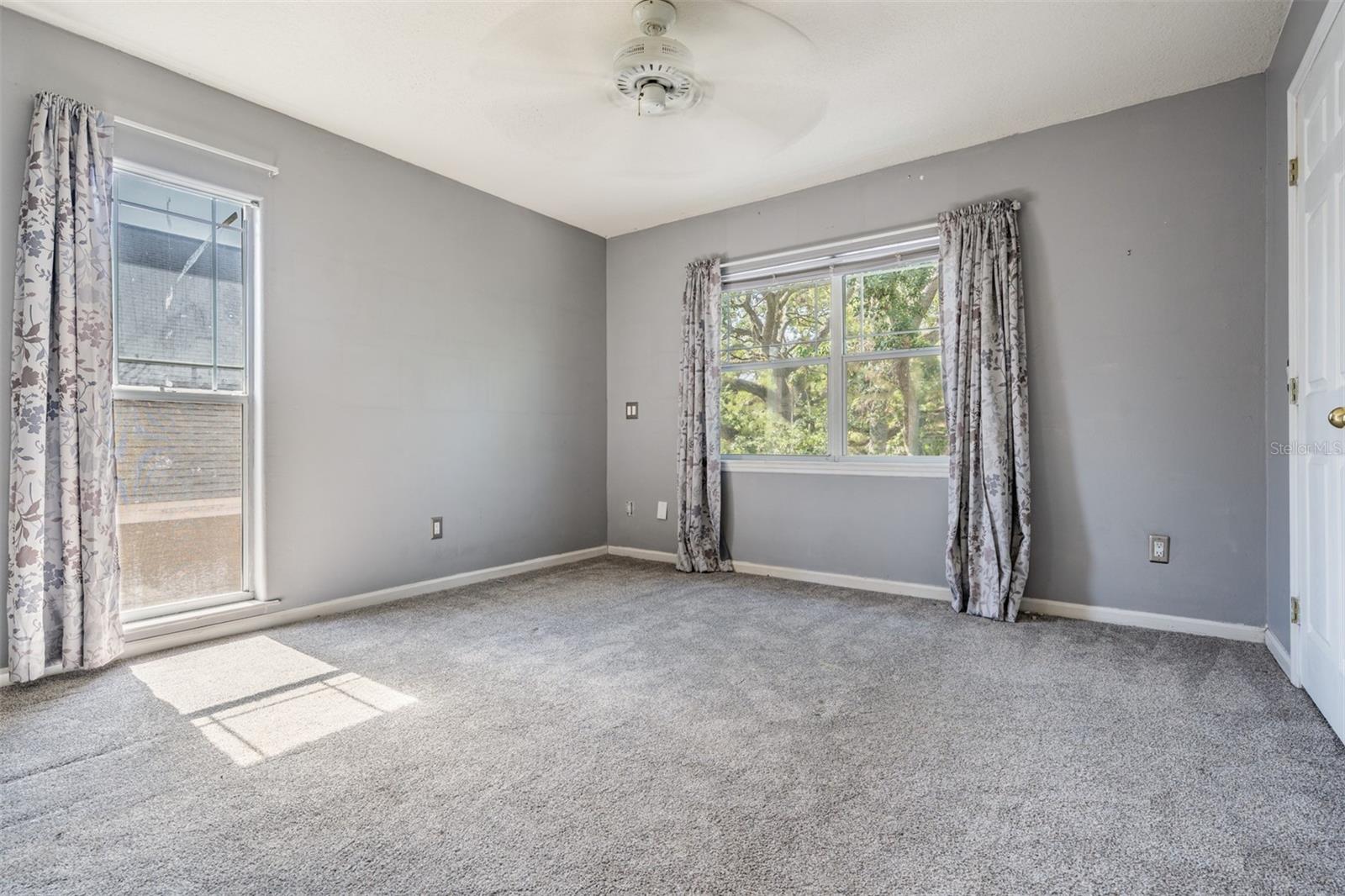 Listing photo id 28 for 2704 Chambray Lane