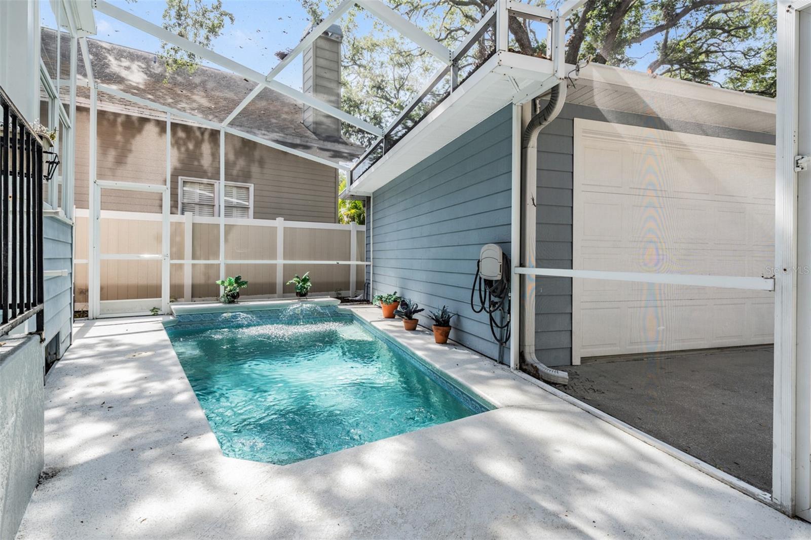 Listing photo id 35 for 2704 Chambray Lane