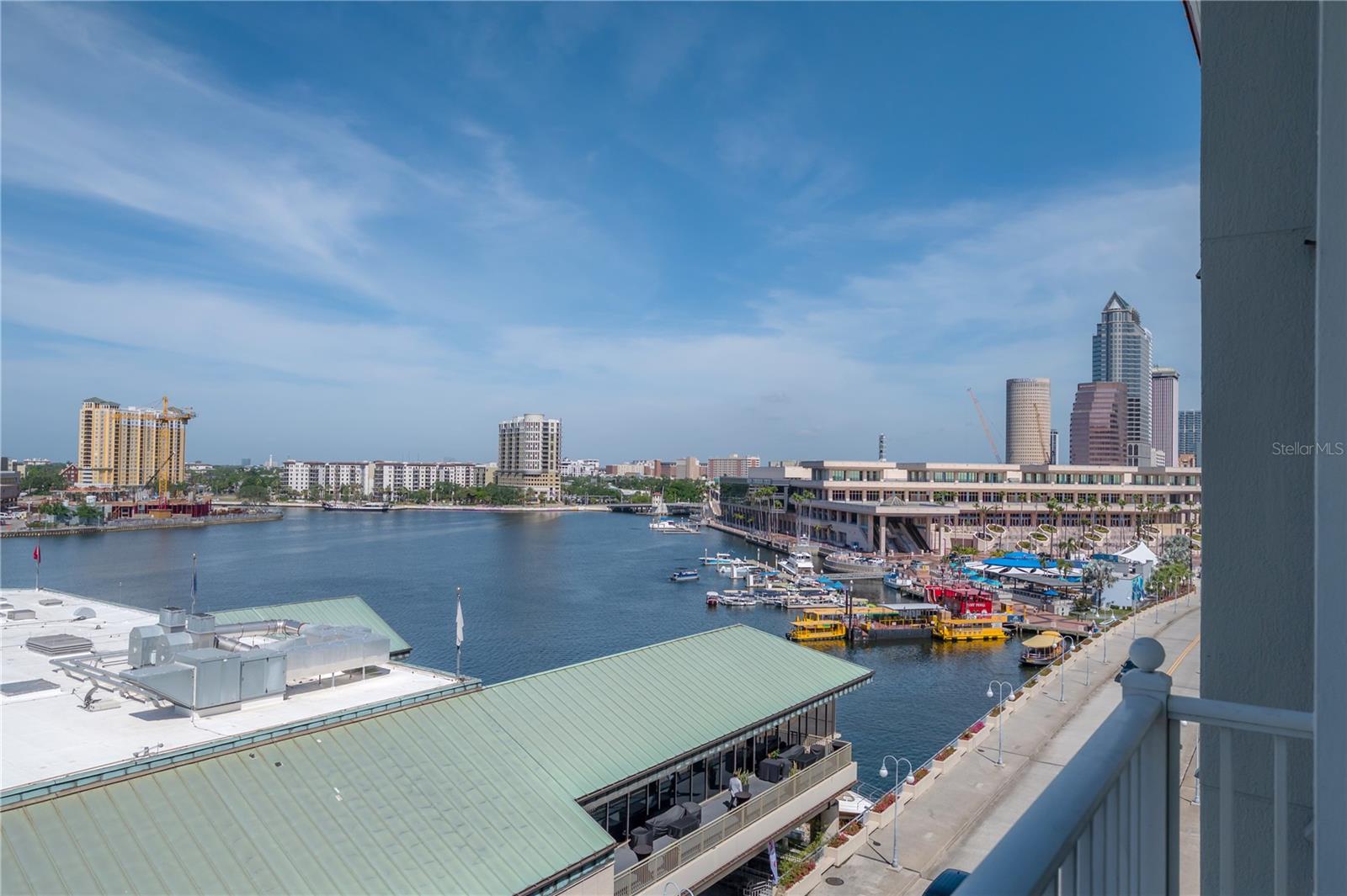 Image 4 of 59 For 700 Harbour Island Boulevard 711