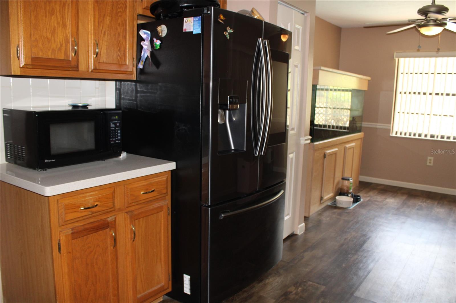 Listing photo id 12 for 4363 Elwood Road