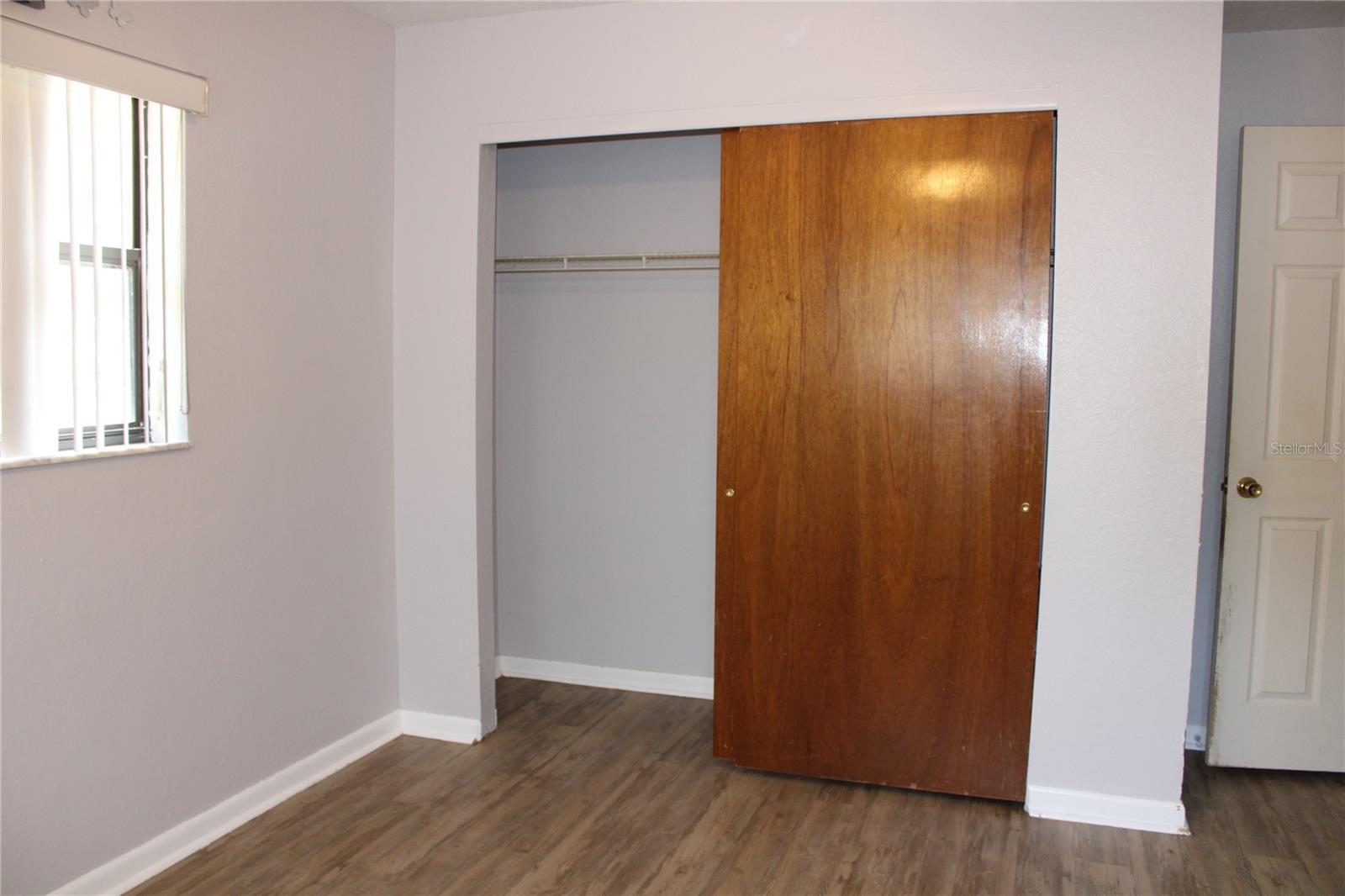 Listing photo id 21 for 4363 Elwood Road