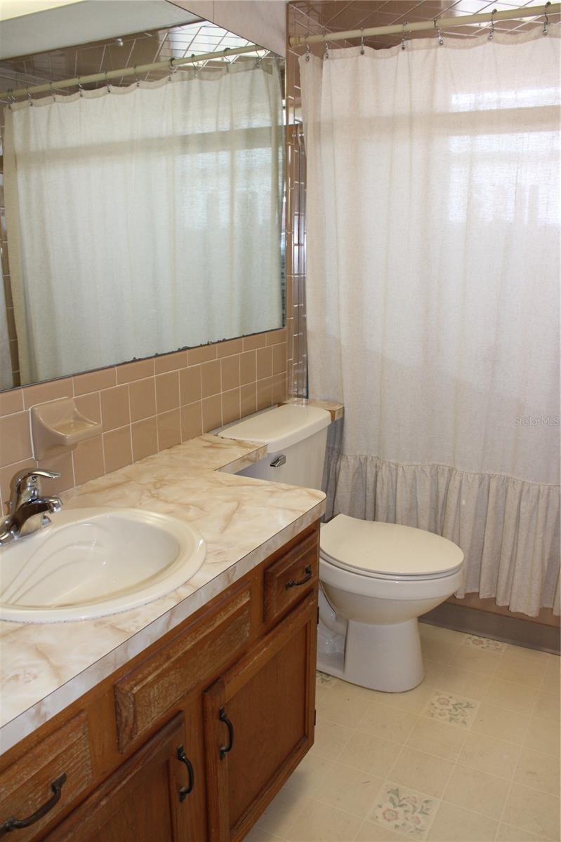 Listing photo id 25 for 4363 Elwood Road