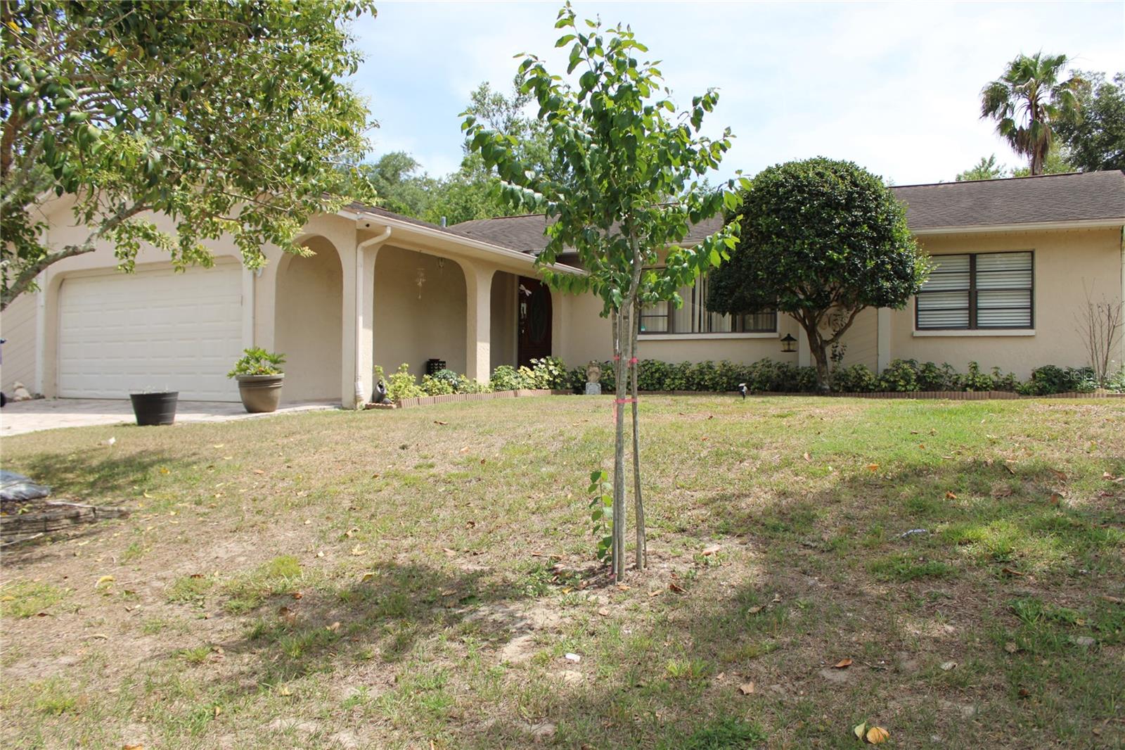 Listing photo id 1 for 4363 Elwood Road