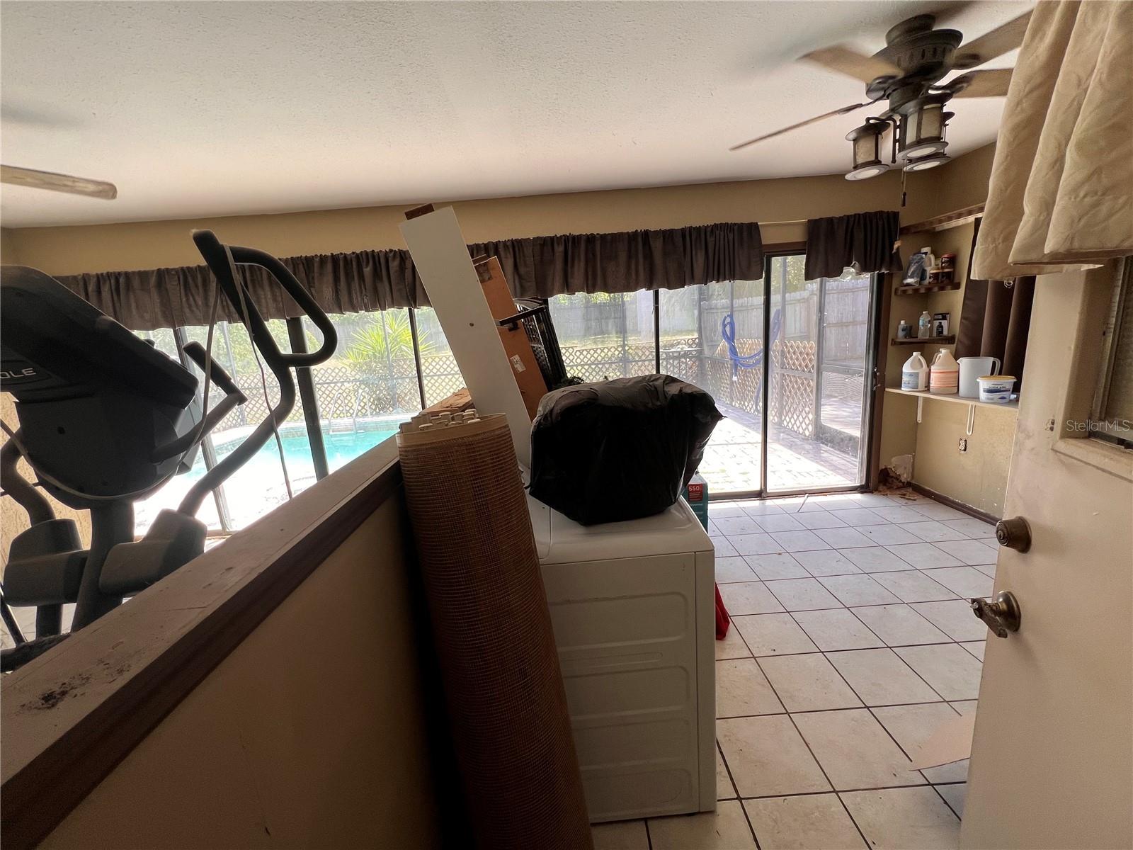 Listing photo id 29 for 4363 Elwood Road