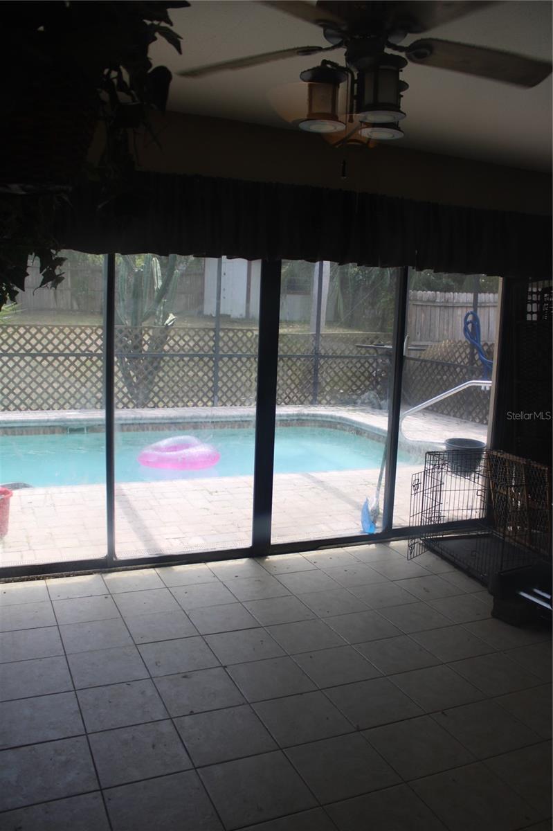 Listing photo id 31 for 4363 Elwood Road