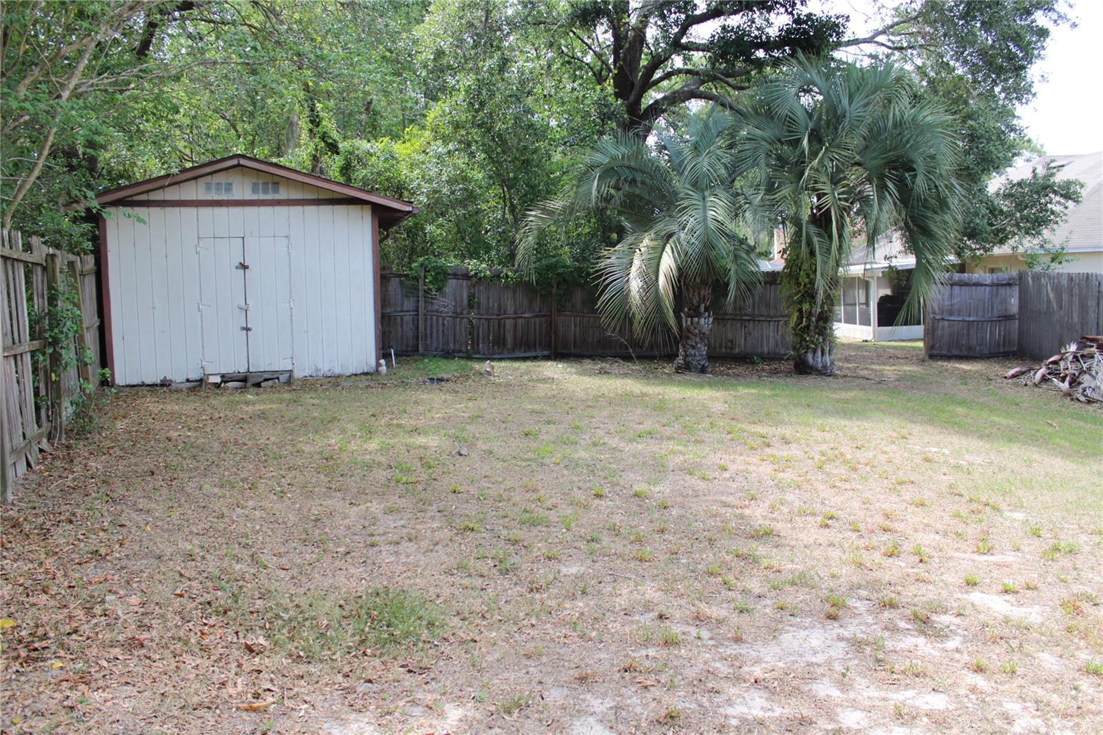 Listing photo id 39 for 4363 Elwood Road