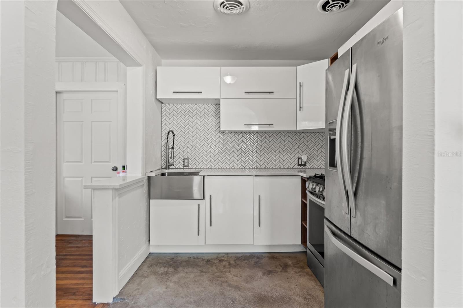 Image 8 of 27 For 4400 2nd Avenue S