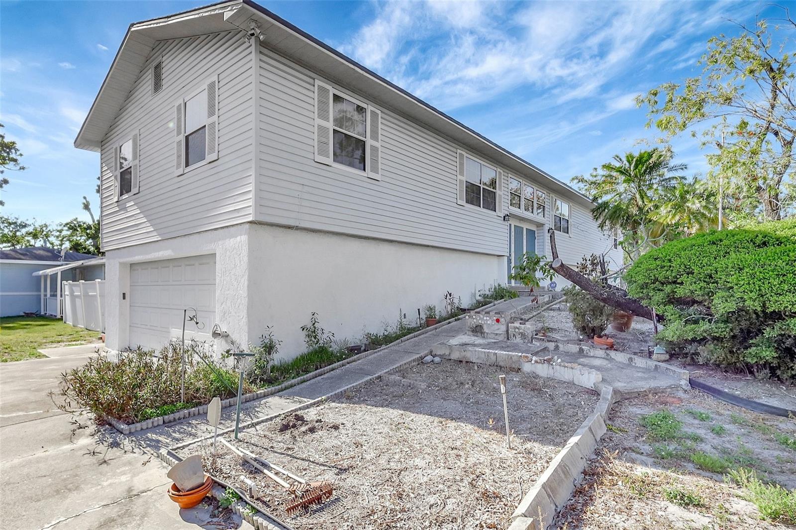 Image 8 of 54 For 4610 47th Way N