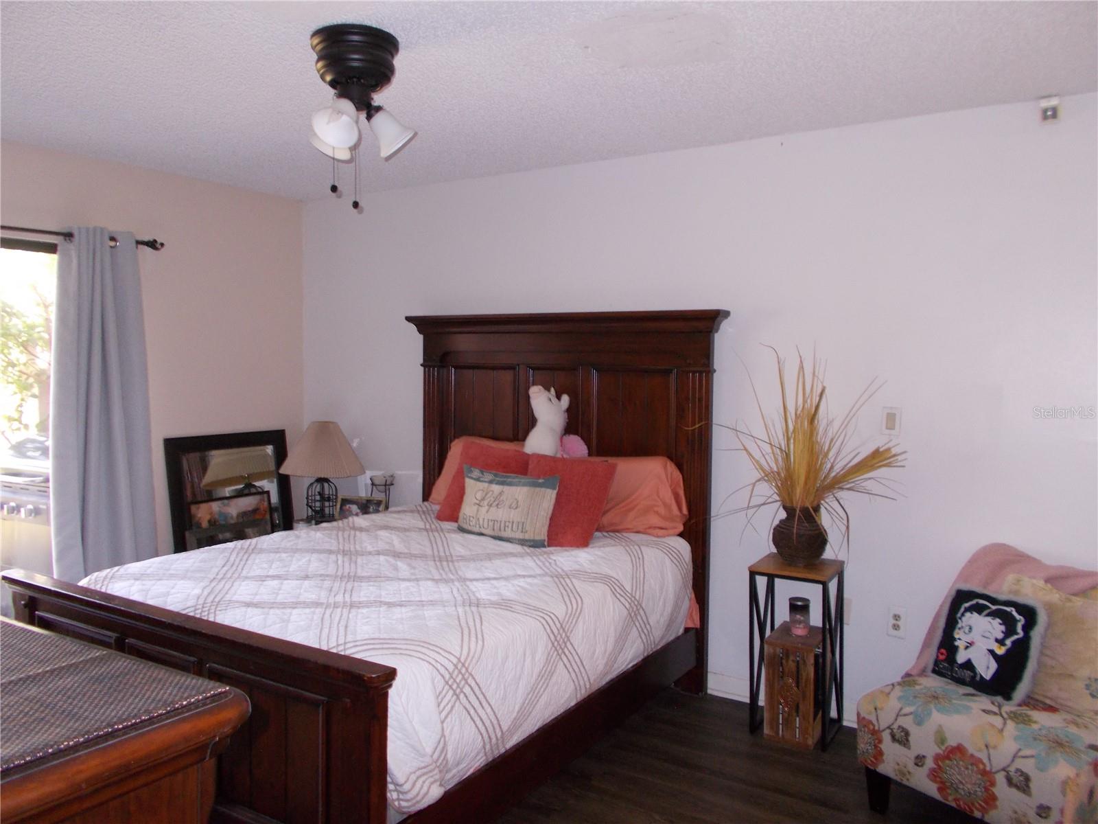 Image 14 of 26 For 5225 Imperial Lakes Boulevard 52