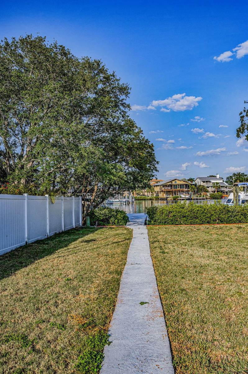 Image 20 of 31 For 117 Carlyle Drive