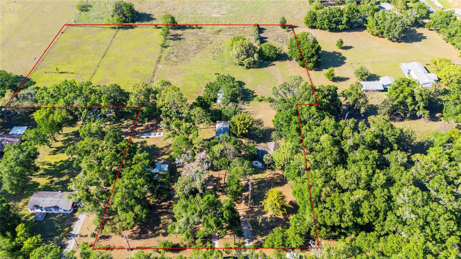 Listing photo id 10 for 27477 Old Trilby Road