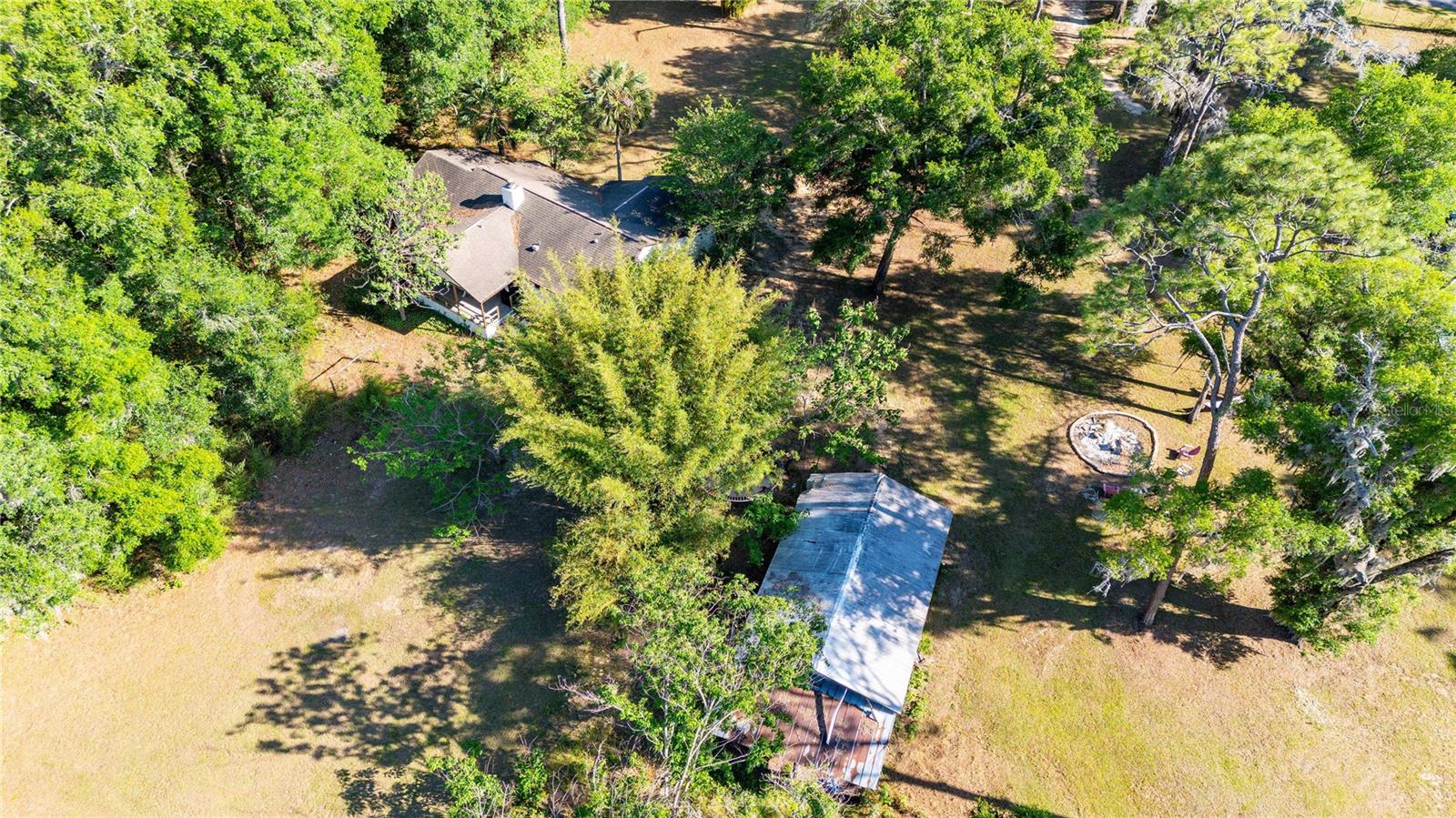 Listing photo id 2 for 27477 Old Trilby Road