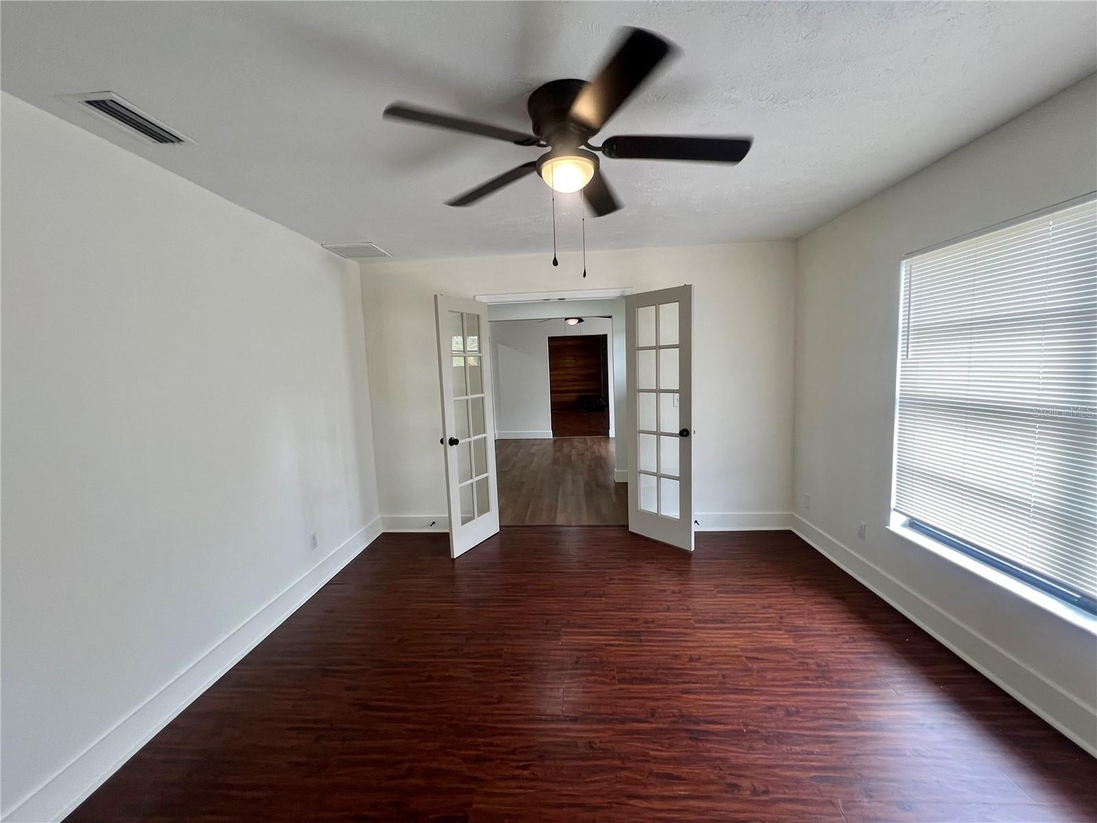 Image 3 of 36 For 4614 Seneca Avenue